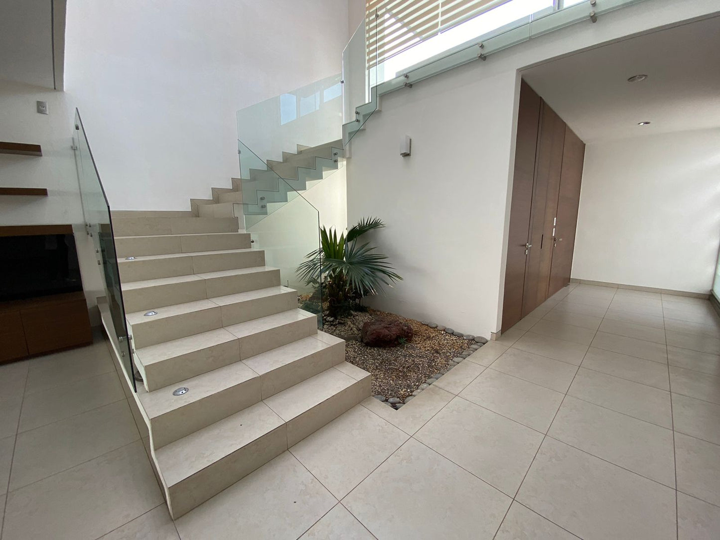 CASA EN RENTA EN PUNTA ALBA, MORELIA