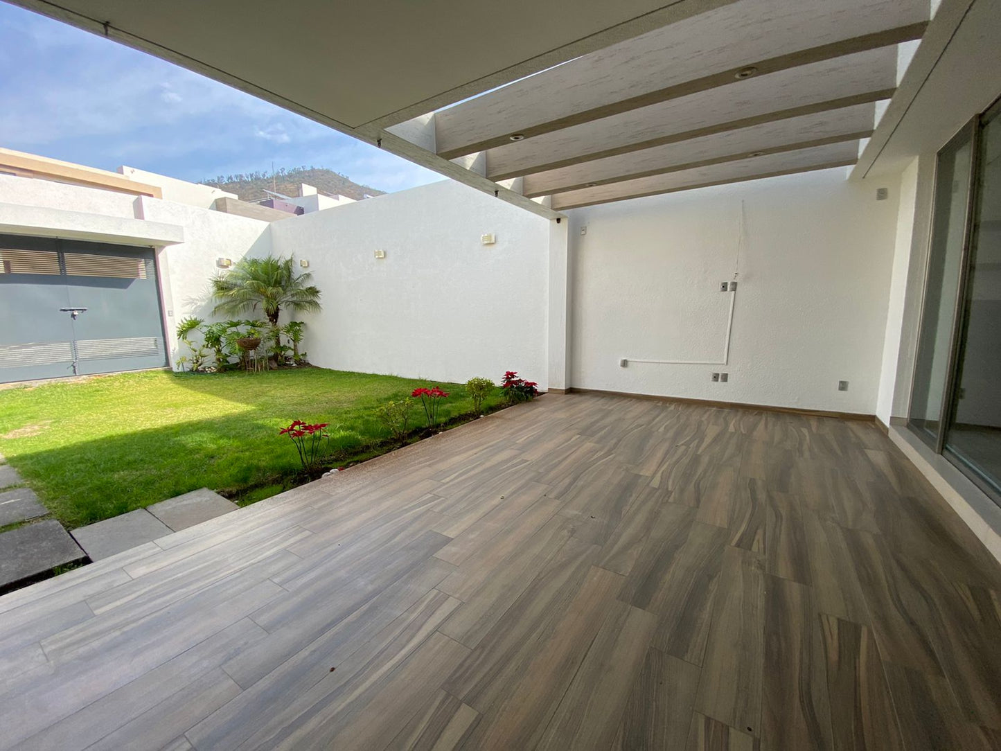 CASA EN RENTA EN PUNTA ALBA, MORELIA