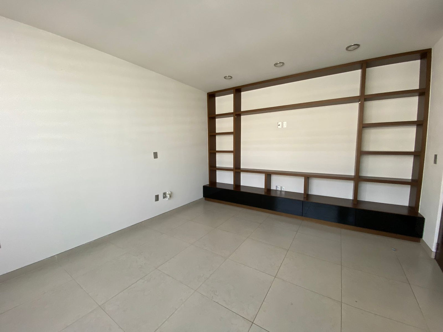 CASA EN RENTA EN PUNTA ALBA, MORELIA