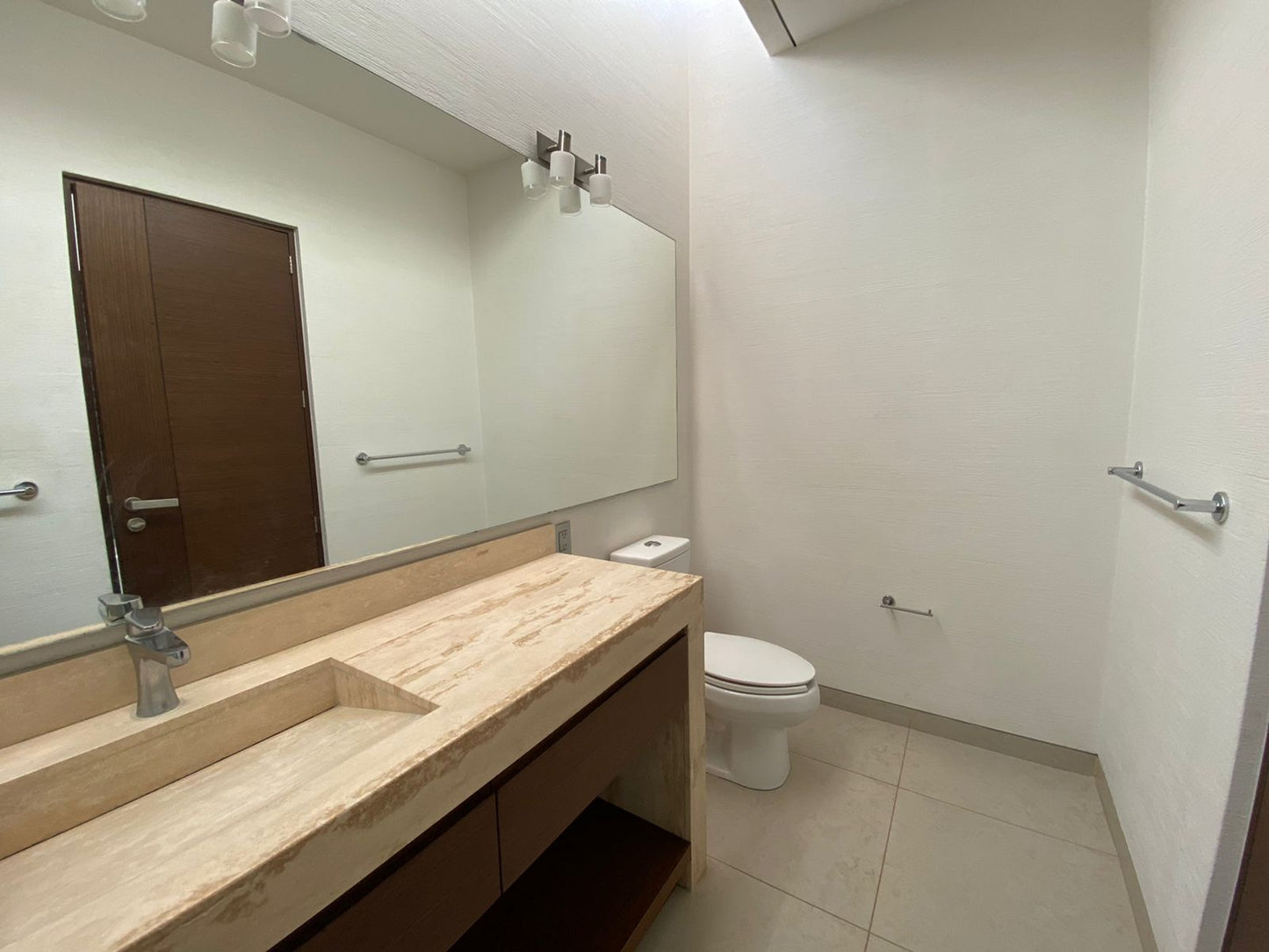 CASA EN RENTA EN PUNTA ALBA, MORELIA
