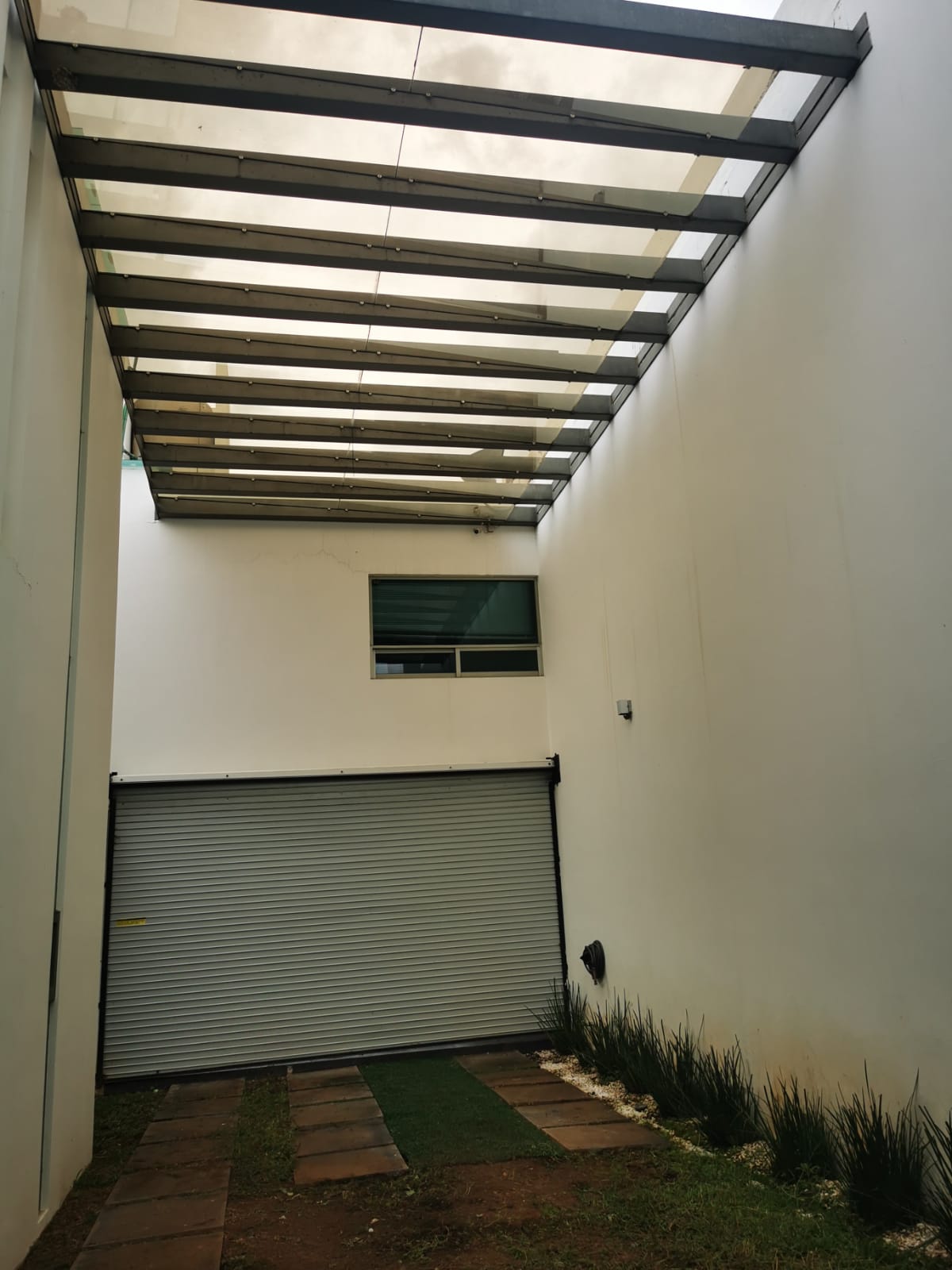 CASA EN VENTA EN CEDROS TRES MARIAS, MORELIA