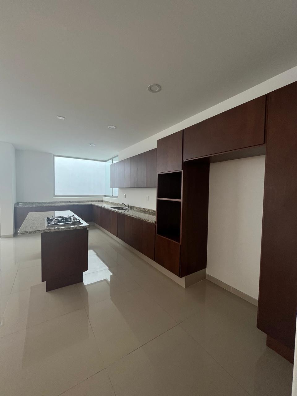 CASA EN VENTA EN FRACC. BRITANIA, MORELIA