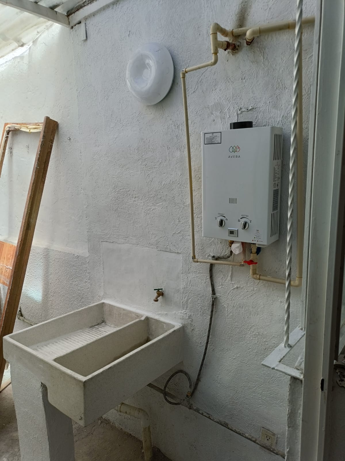 CASA REMODELADA EN VENTA EN ARKO SAN ANTONIO, MORELIA