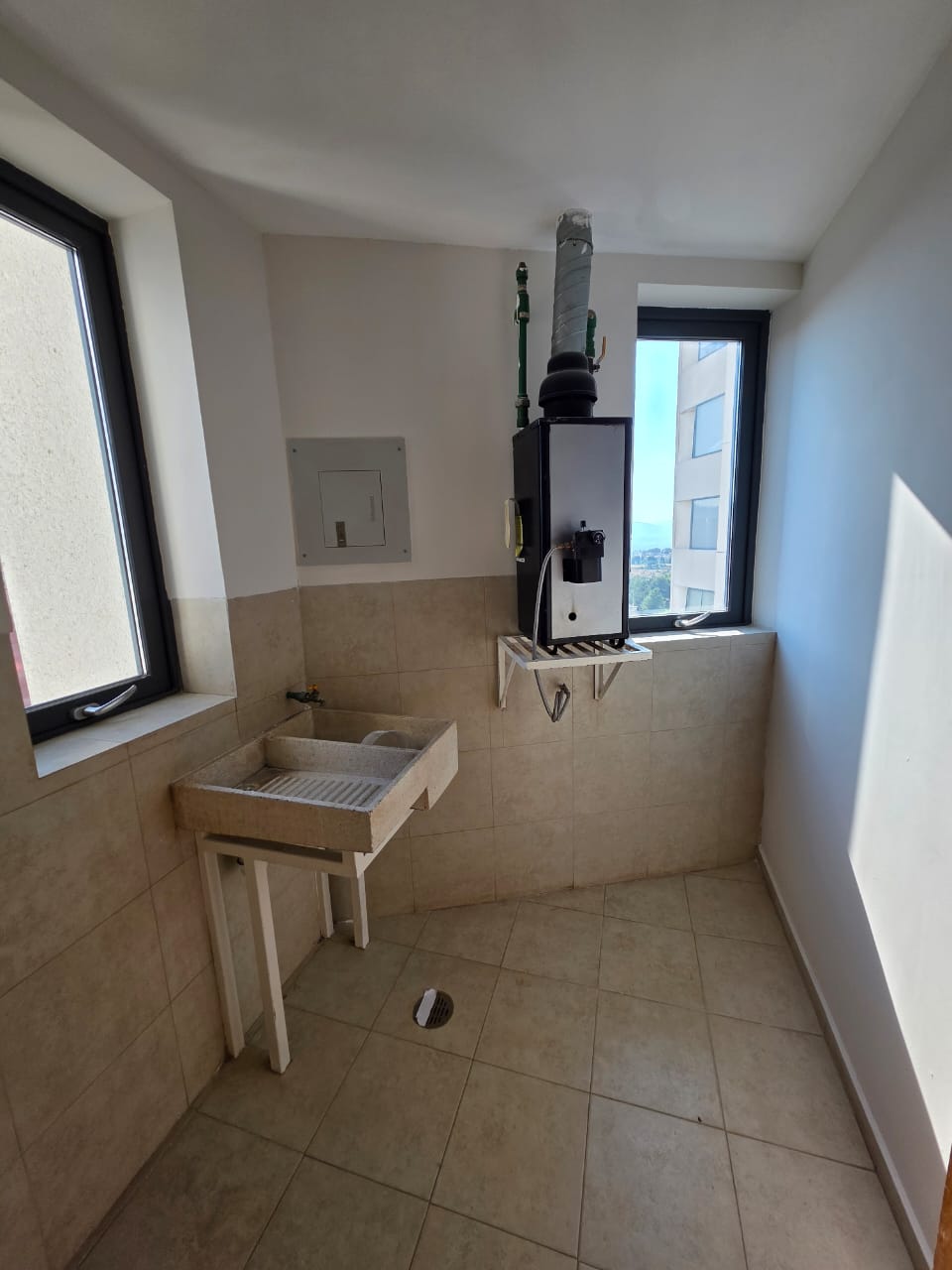 DEPARTAMENTO EN RENTA EN TORRES PANORAMA ALTOZANO, MORELIA