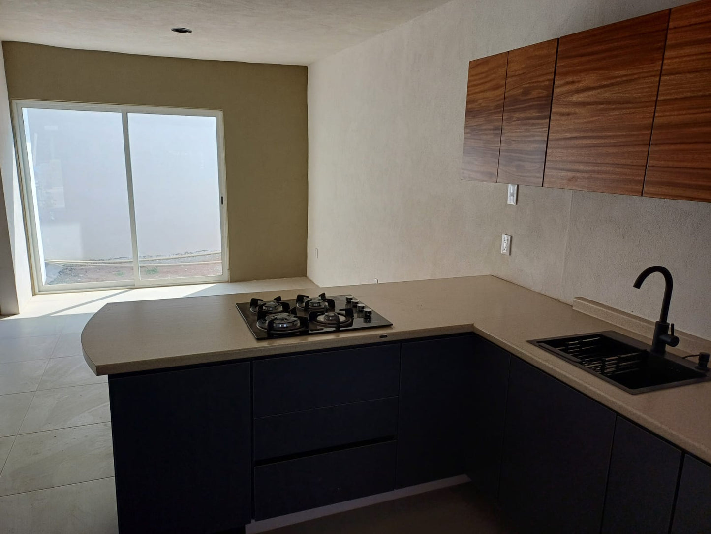 CASA EN VENTA EN CAÑADAS DEL BOSQUE TRES MARIAS, MORELIA