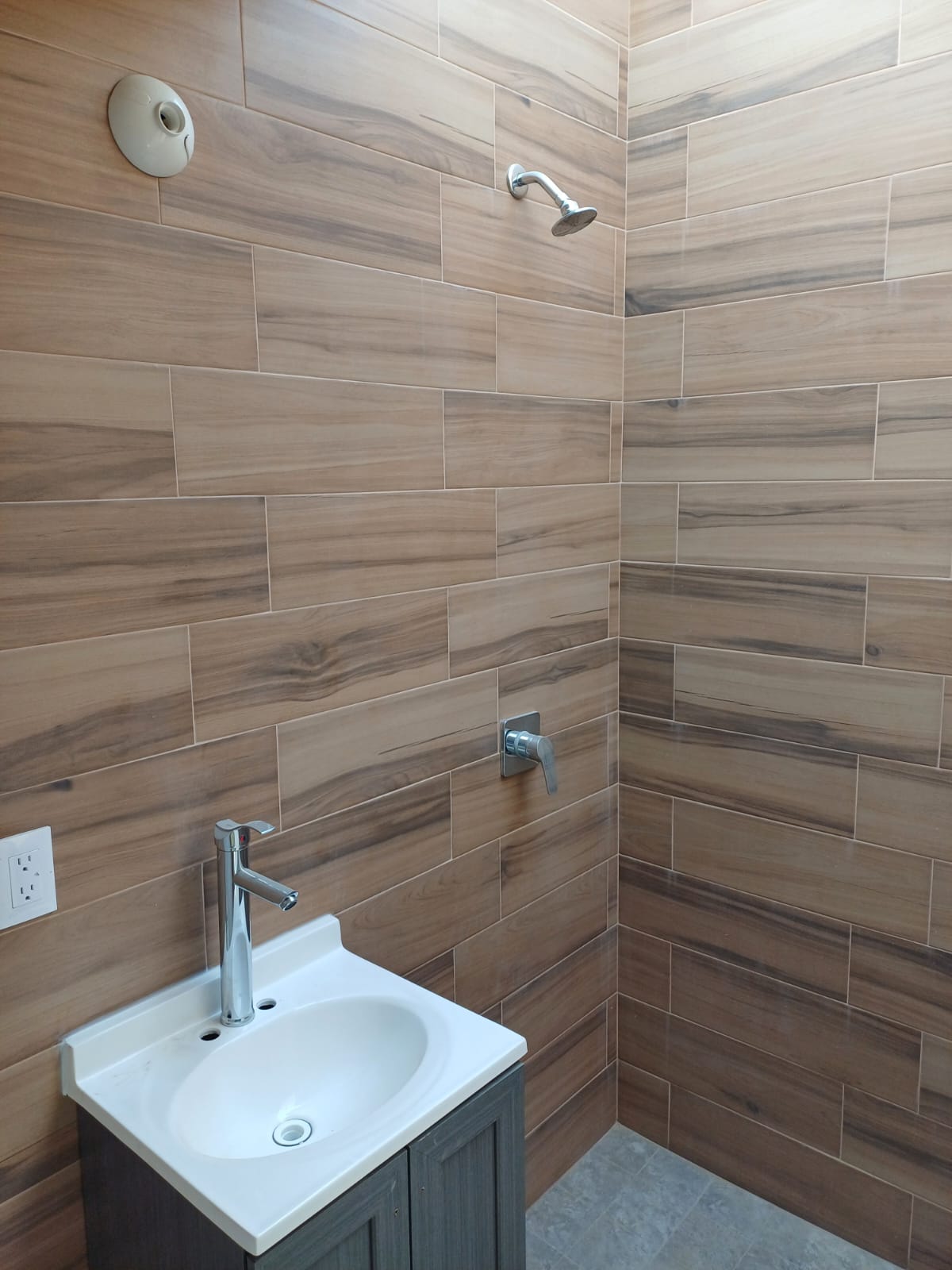 CASA EN VENTA EN CAÑADAS DEL BOSQUE TRES MARIAS, MORELIA