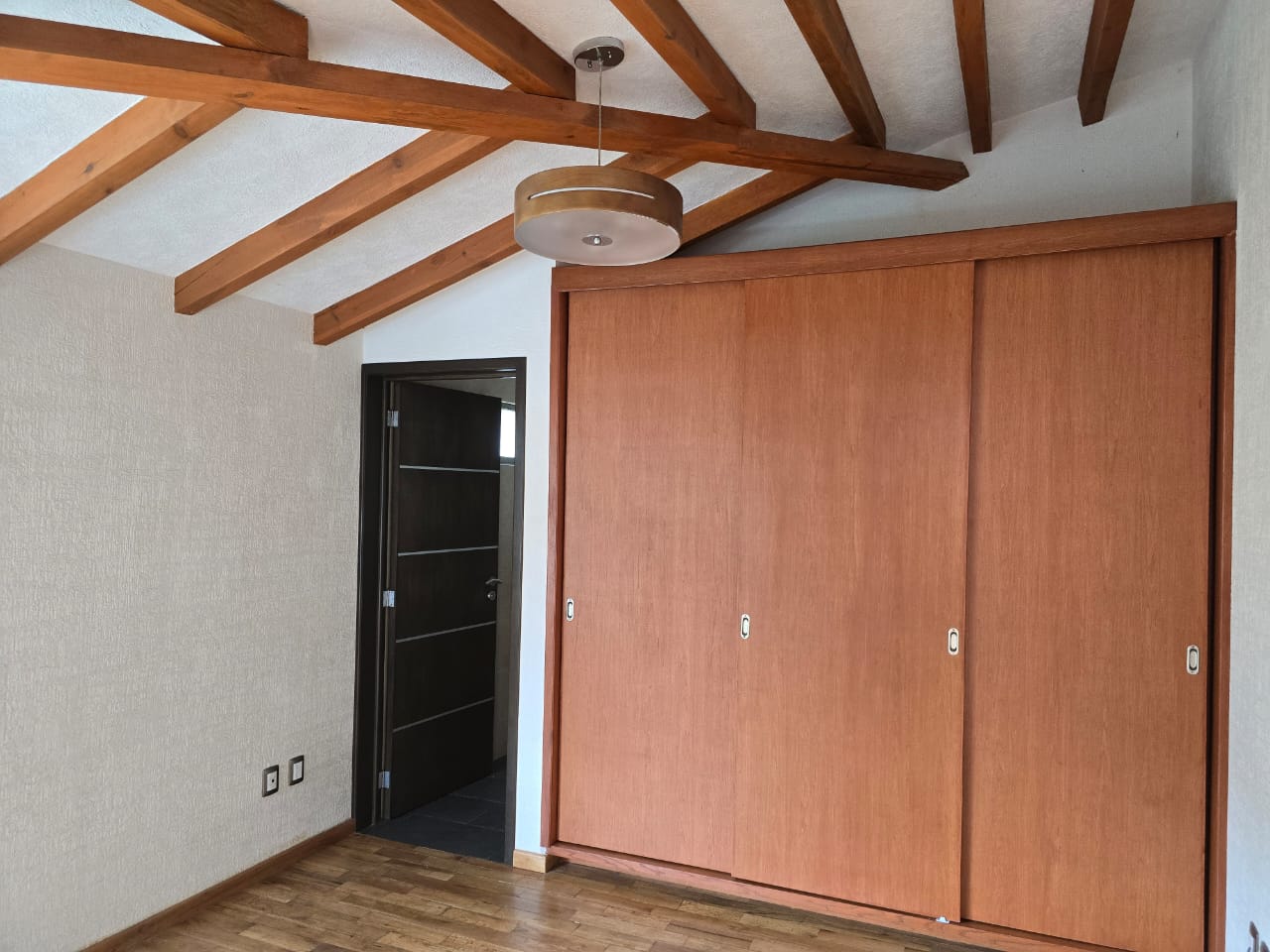 CASA EN VENTA EN PUNTALBA, MORELIA