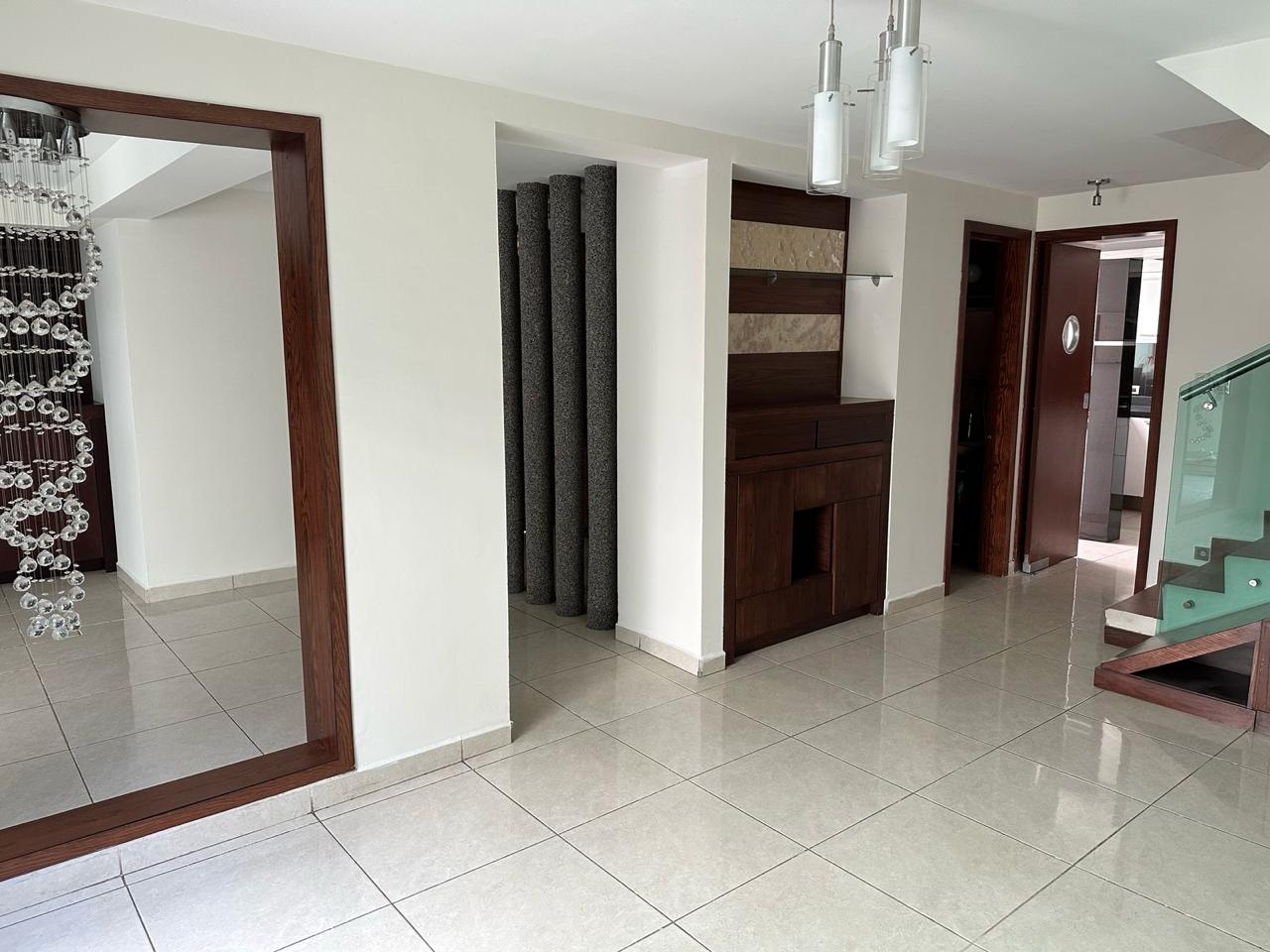 CASA EN VENTA EN FRACC. ANA MARIA GALLAGA, MORELIA