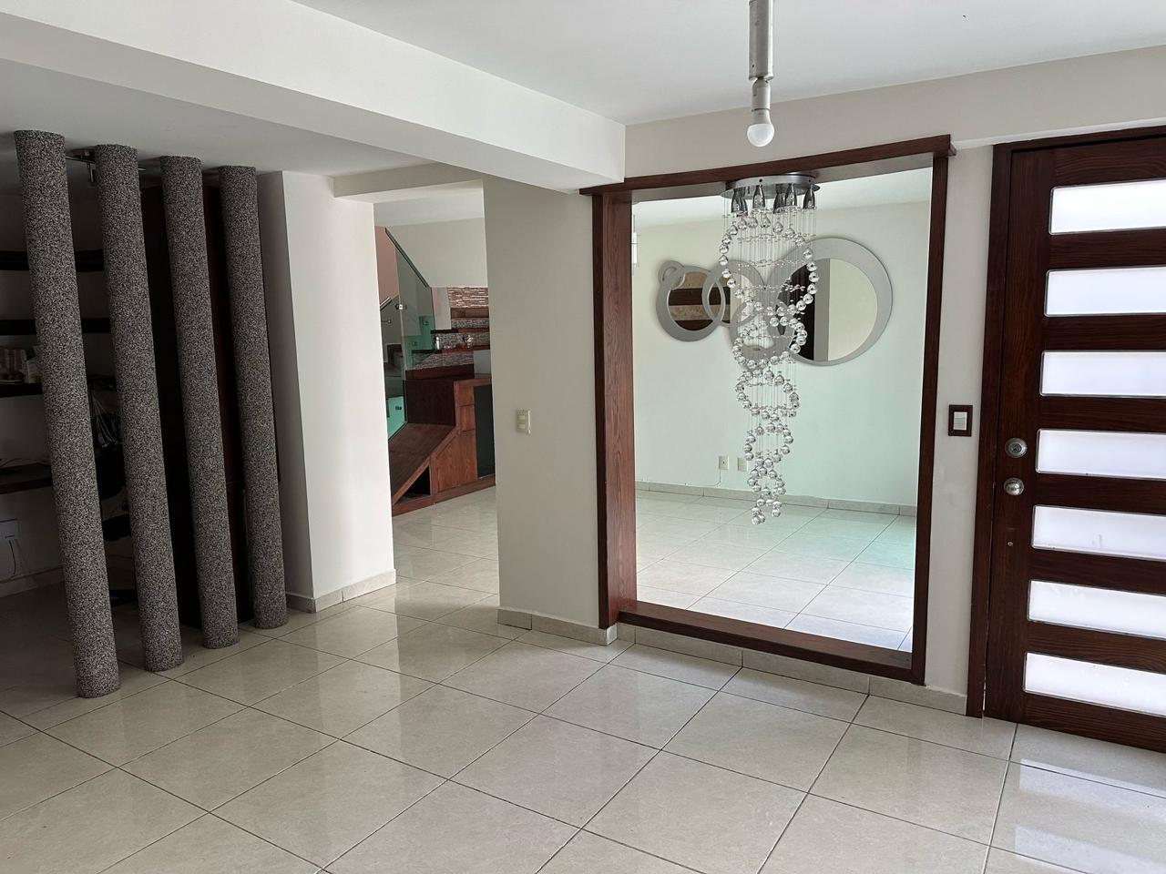 CASA EN VENTA EN FRACC. ANA MARIA GALLAGA, MORELIA