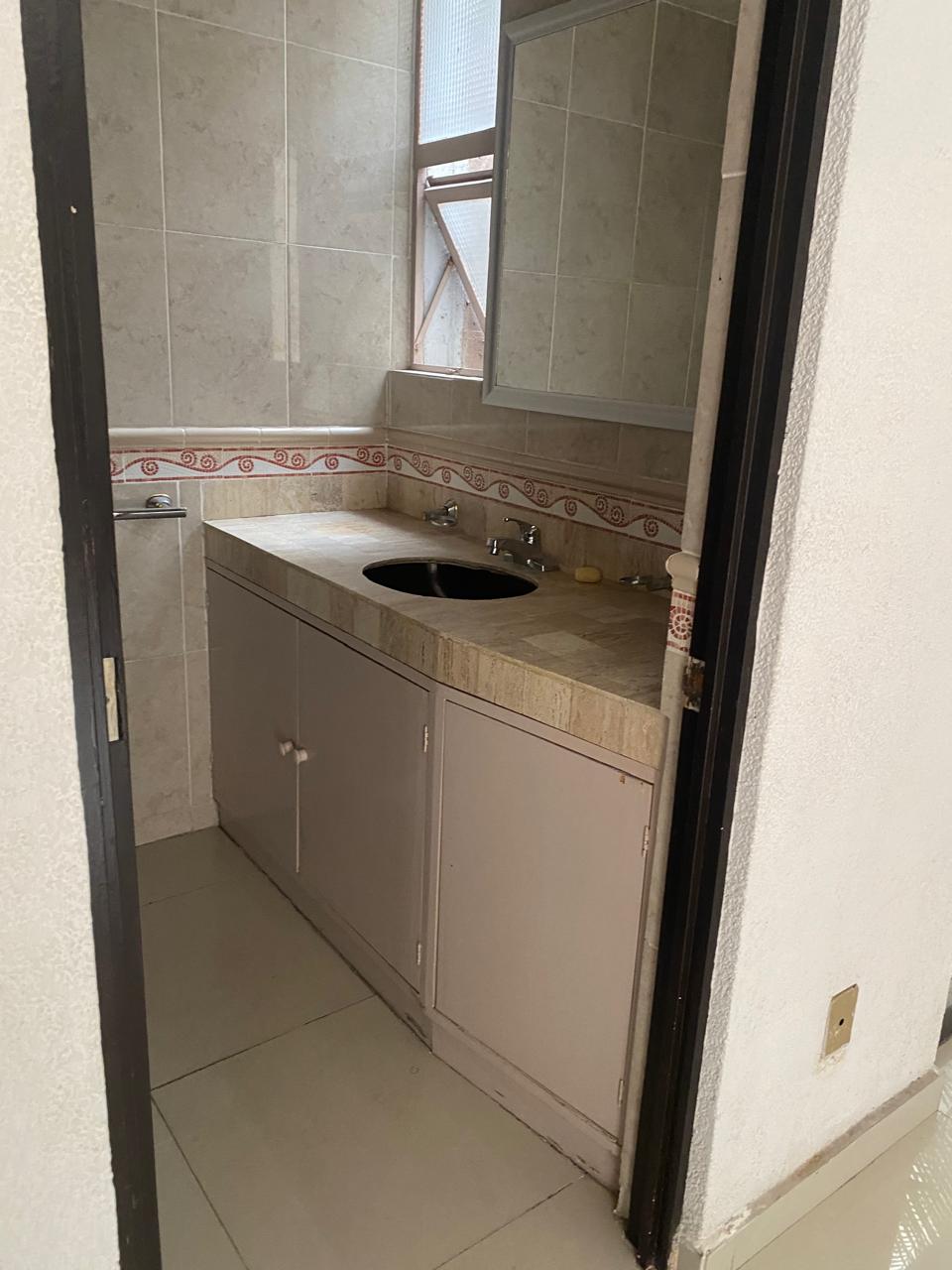 CASA EN VENTA EN AV. CAMELINAS, MORELIA