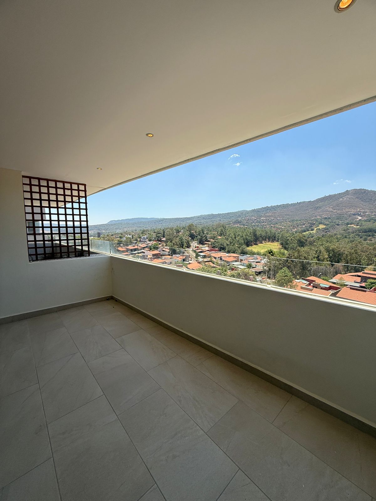 DEPARTAMENTO EN RENTA EN TORRE VIVALTO ALTOZANO, MORELIA