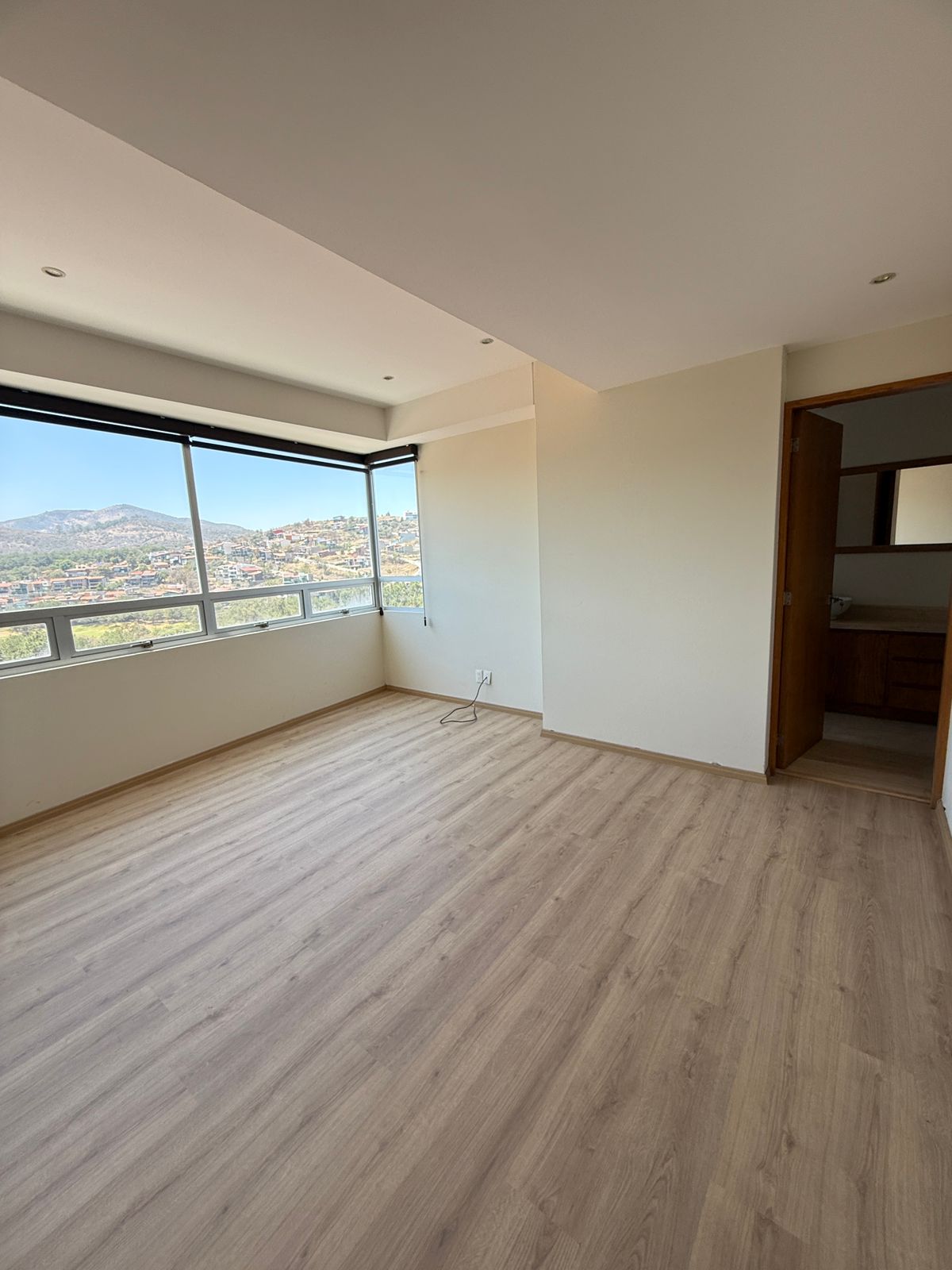 DEPARTAMENTO EN RENTA EN TORRE VIVALTO ALTOZANO, MORELIA
