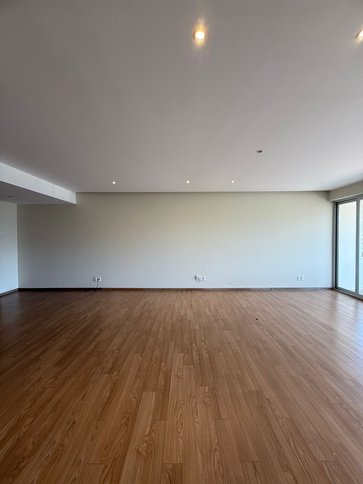 DEPARTAMENTO EN RENTA EN TORRE VIVALTO ALTOZANO, MORELIA