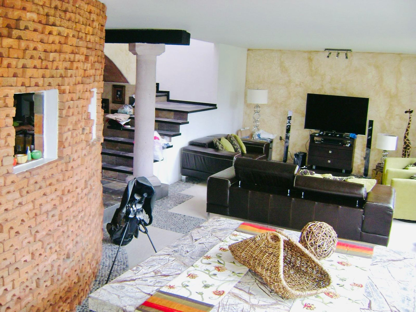 CASA EN VENTA EN CHAPULTEPEC CERCA DE LAS AMERICAS, MORELIA