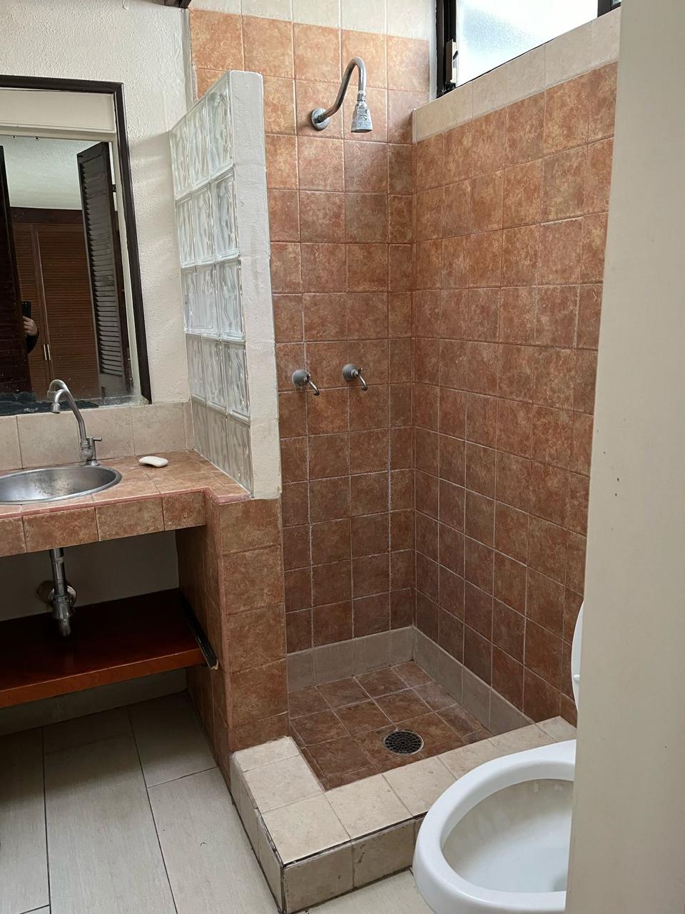 CASA EN RENTA EN FRACCIONAMIENTO LAS AMERICAS, MORELIA