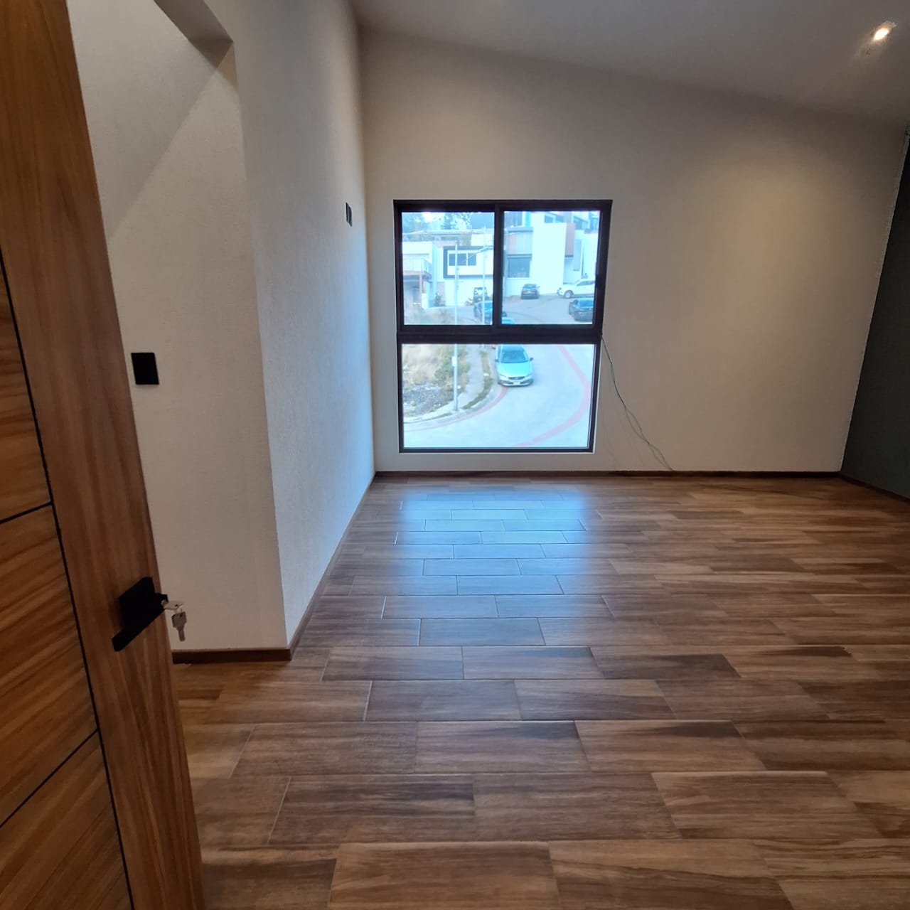 CASA EN VENTA EN PASEO DE LOS GANSOS, VISTAS ALTOZANO, MORELIA