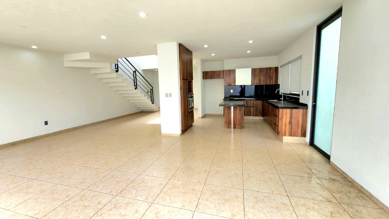 CASA EN RENTA EN COTO DEL TECNOLOGICO, ALTOZANO, MORELIA