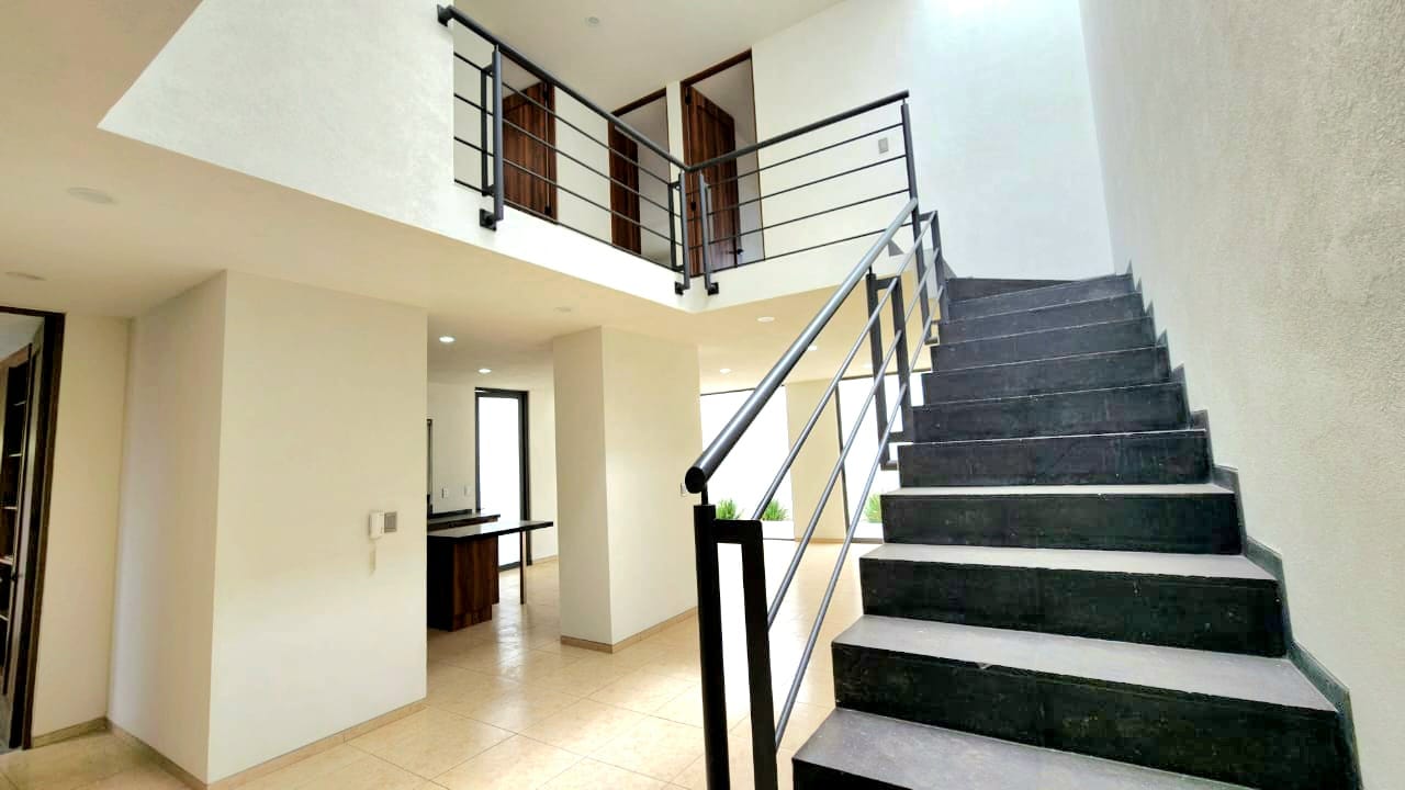 CASA EN RENTA EN COTO DEL TECNOLOGICO, ALTOZANO, MORELIA