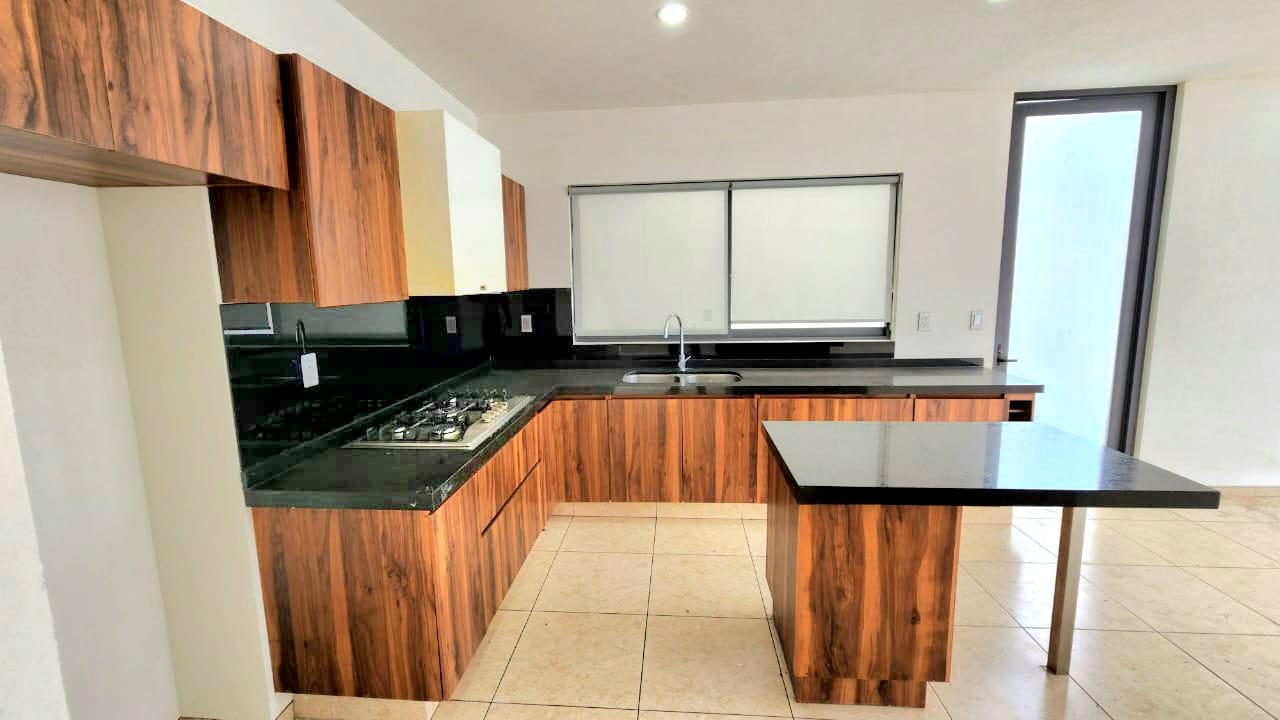 CASA EN RENTA EN COTO DEL TECNOLOGICO, ALTOZANO, MORELIA