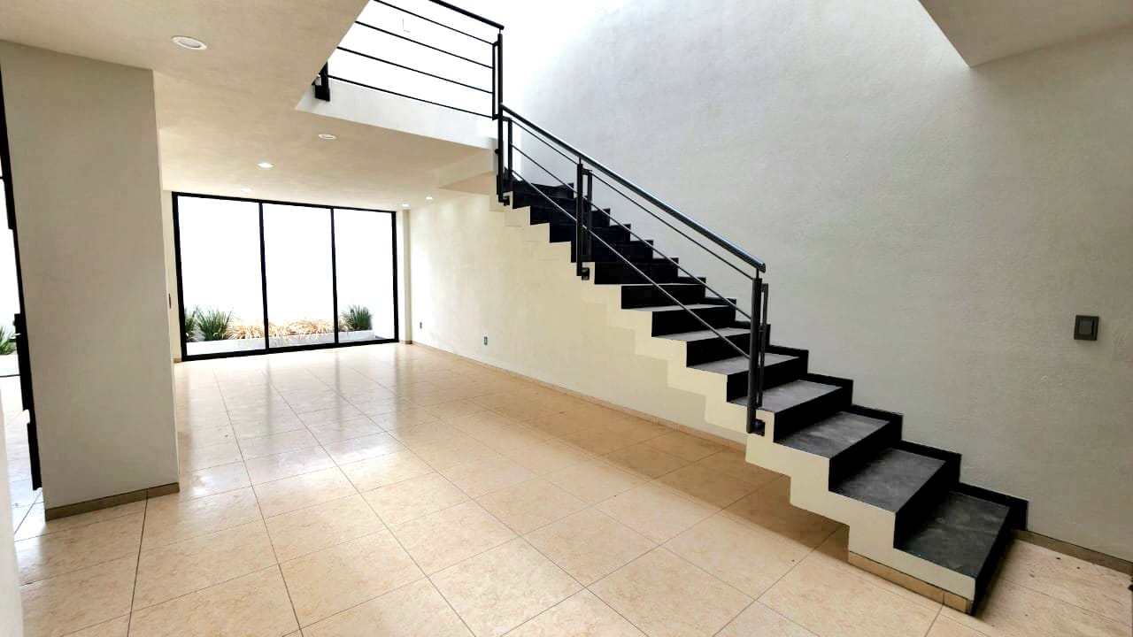 CASA EN RENTA EN COTO DEL TECNOLOGICO, ALTOZANO, MORELIA