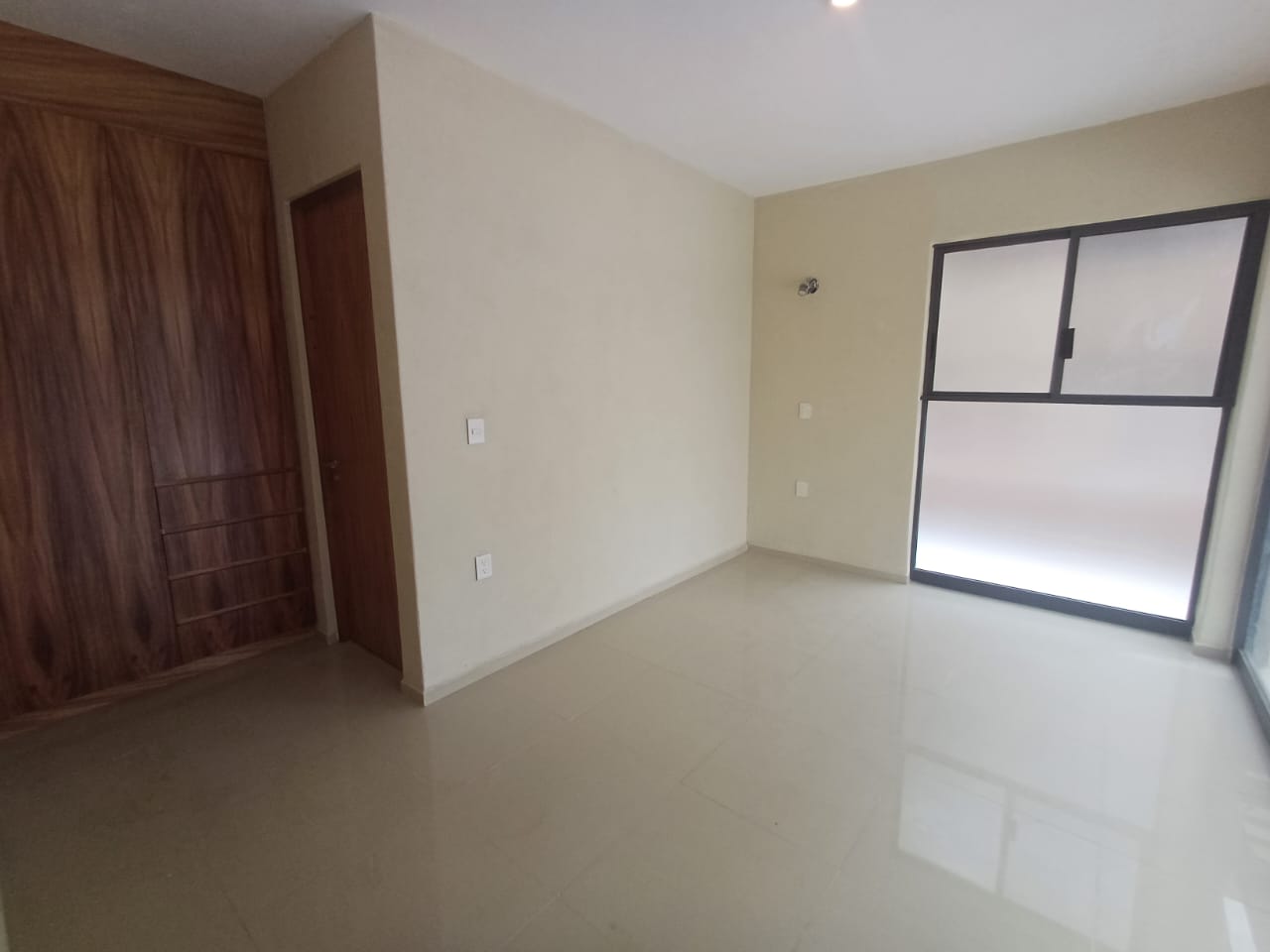 CASA EN RENTA EN CLUB Y DENTRO DEL CAMPO DE GOLF ALTOZANO, MORELIA