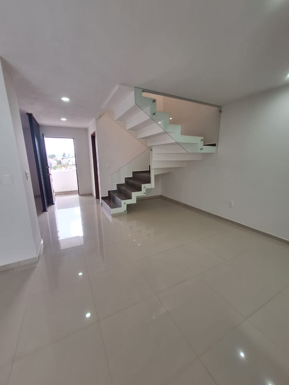 CASA EN RENTA EN RIO ALTOZANO, MORELIA