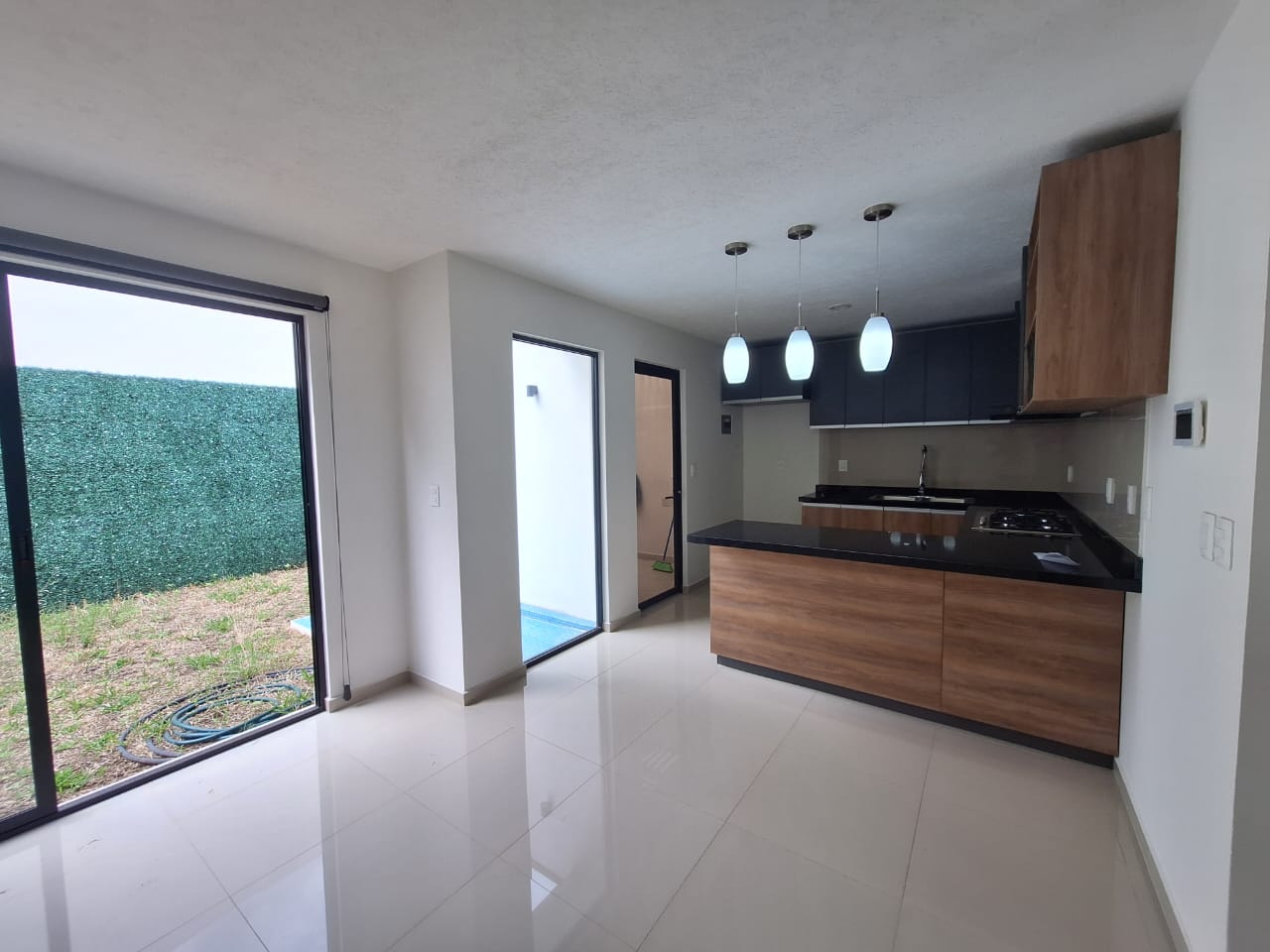 CASA EN RENTA EN RIO ALTOZANO, MORELIA