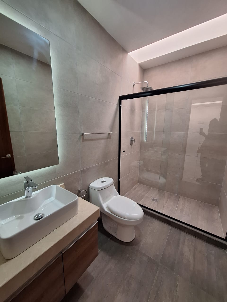 CASA EN RENTA EN RIO ALTOZANO, MORELIA