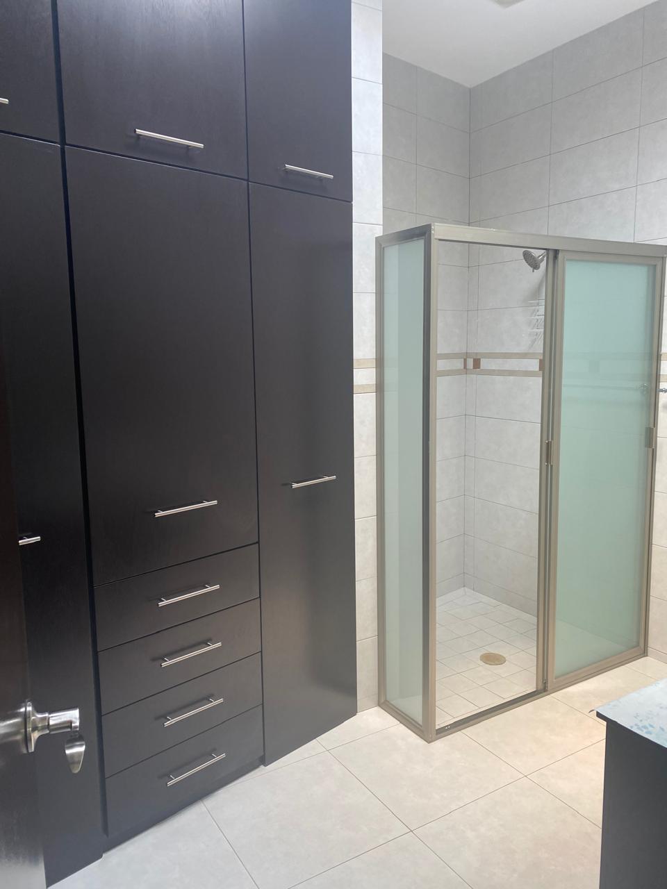 CASA DE UNA PLANTA EN VENTA EN PASEO DEL PARQUE TRES MARIAS, MORELIA