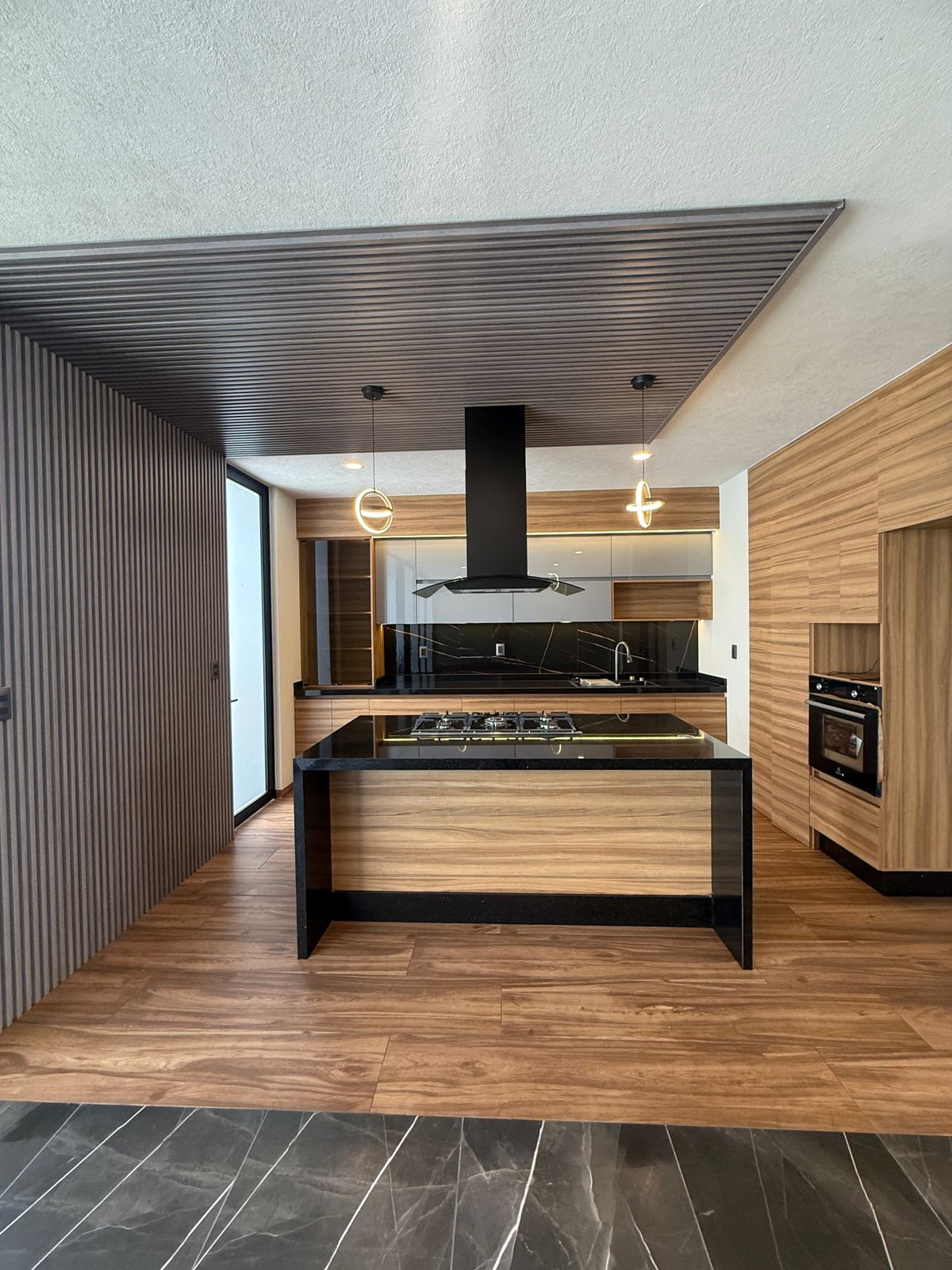 CASA EN VENTA EN VISTAS ALTOZANO, MORELIA