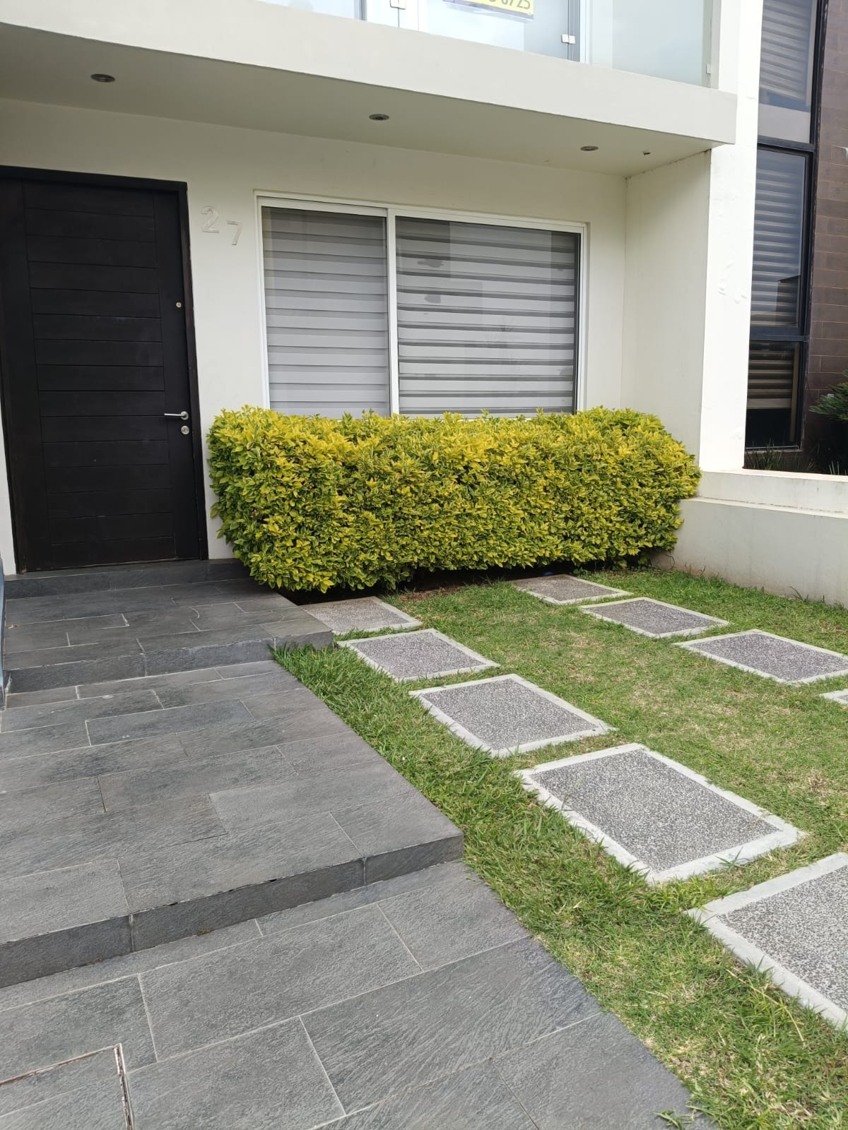 CASA EN VENTA/RENTA EN RINCON DE LA MONTAÑA, MORELIA
