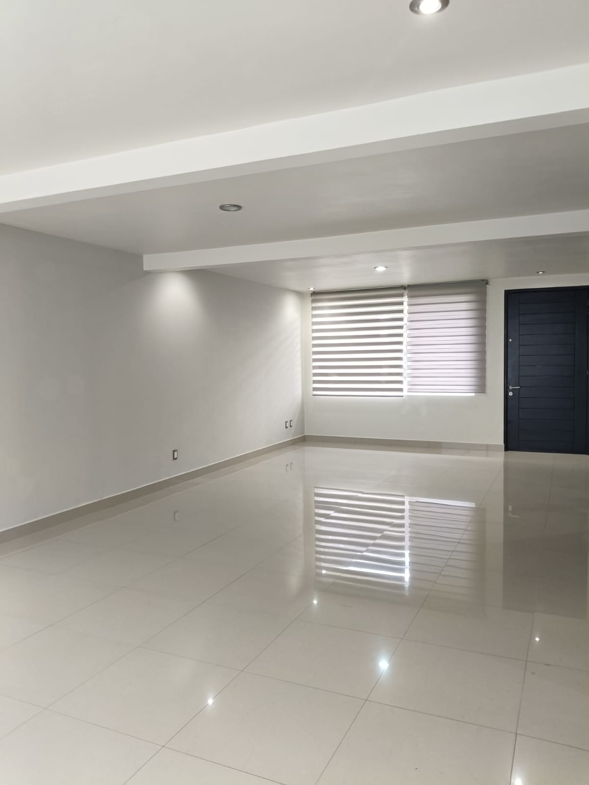 CASA EN VENTA/RENTA EN RINCON DE LA MONTAÑA, MORELIA