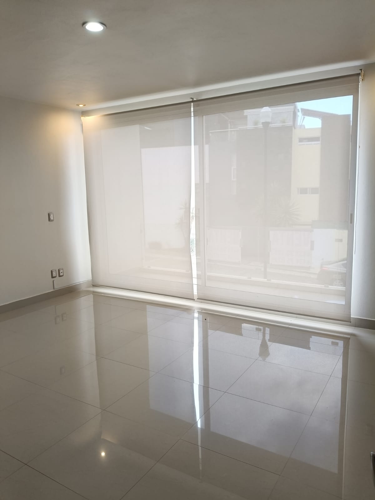 CASA EN VENTA/RENTA EN RINCON DE LA MONTAÑA, MORELIA