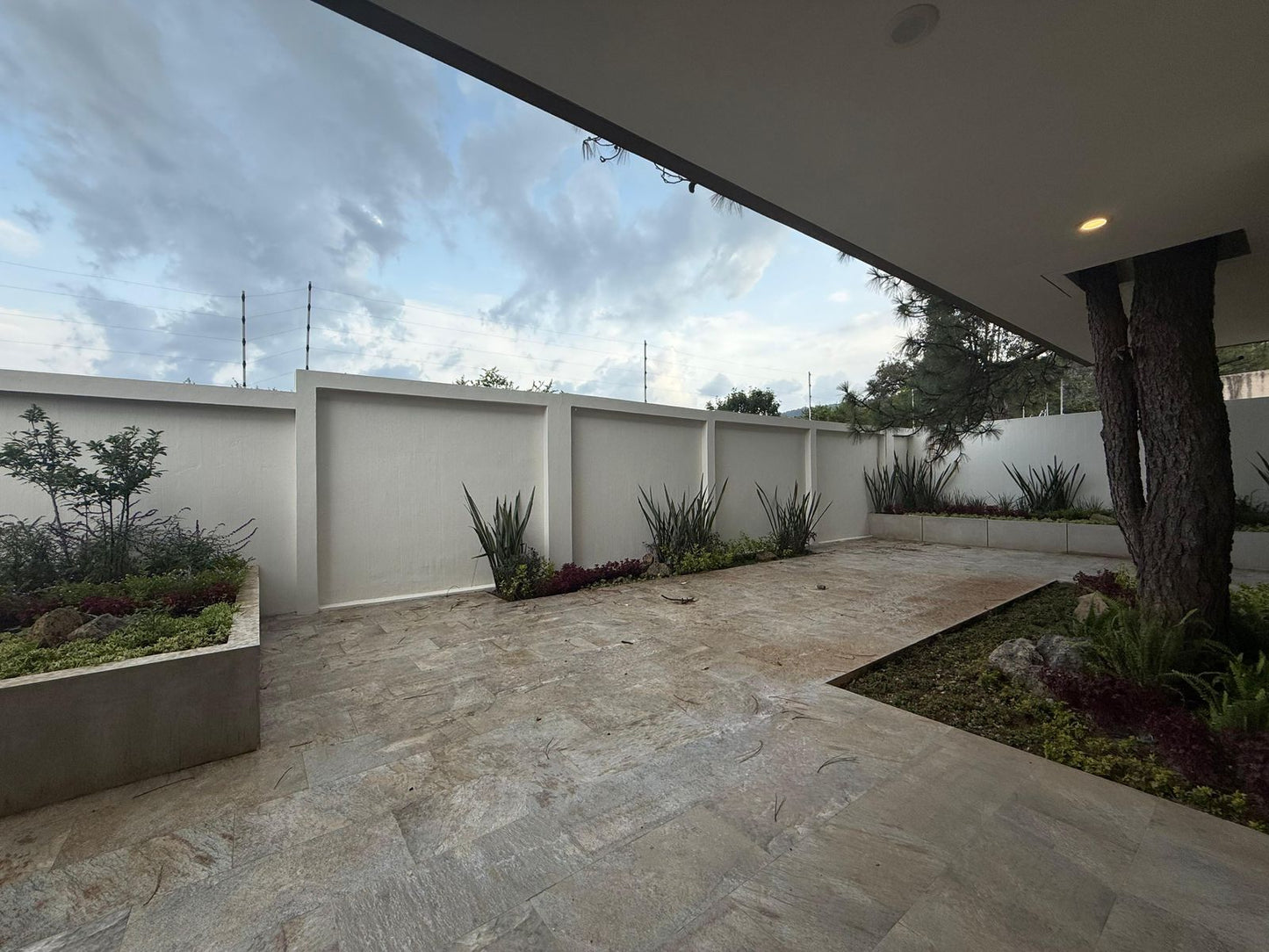 CASA EN RENTA EN CLUB Y DENTRO DEL CAMPO DE GOLF ALTOZANO, MORELIA