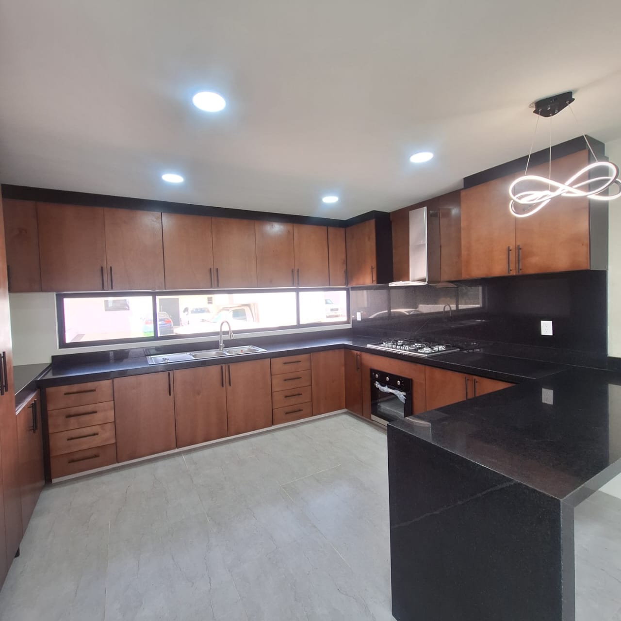 CASA EN VENTA EN MONTAÑA MONARCA, MORELIA