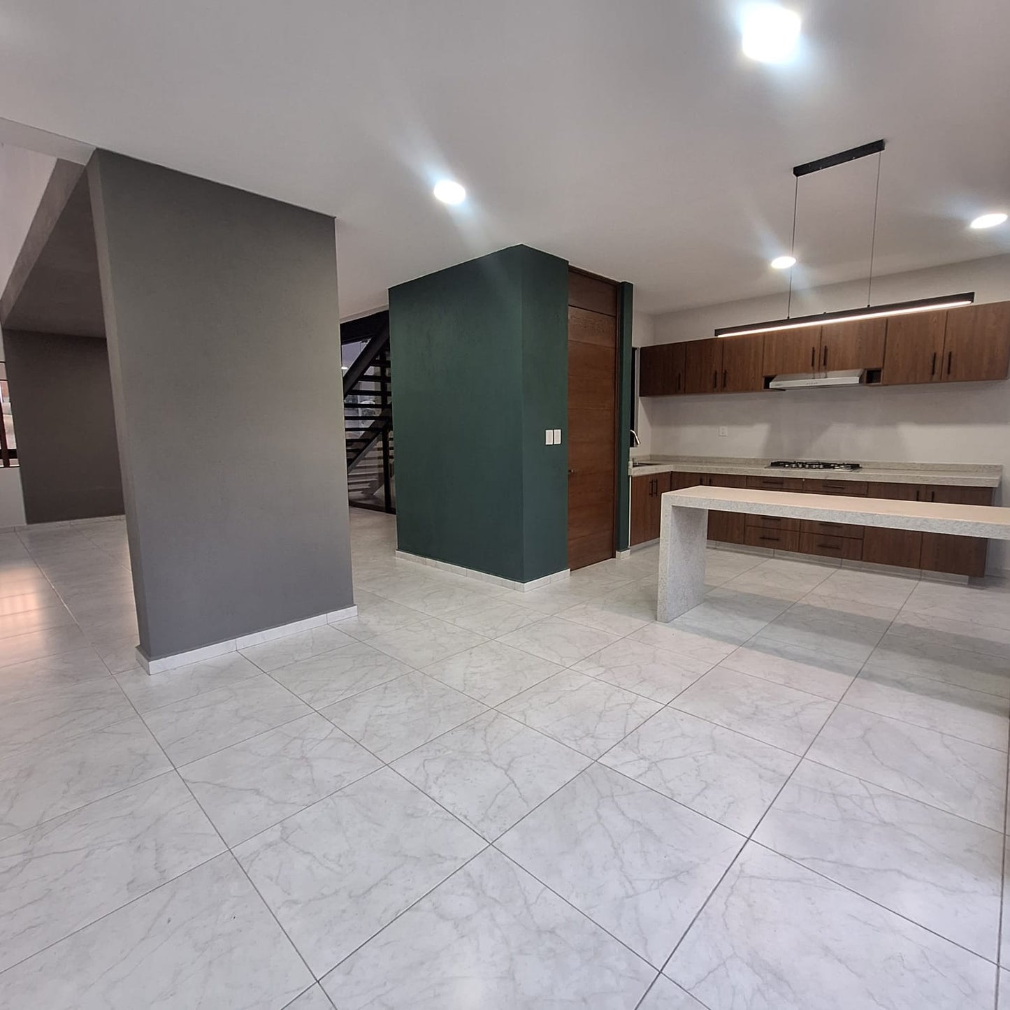 CASA EN VENTA EN PASEO DEL PARQUE TRES MARIAS, MORELIA