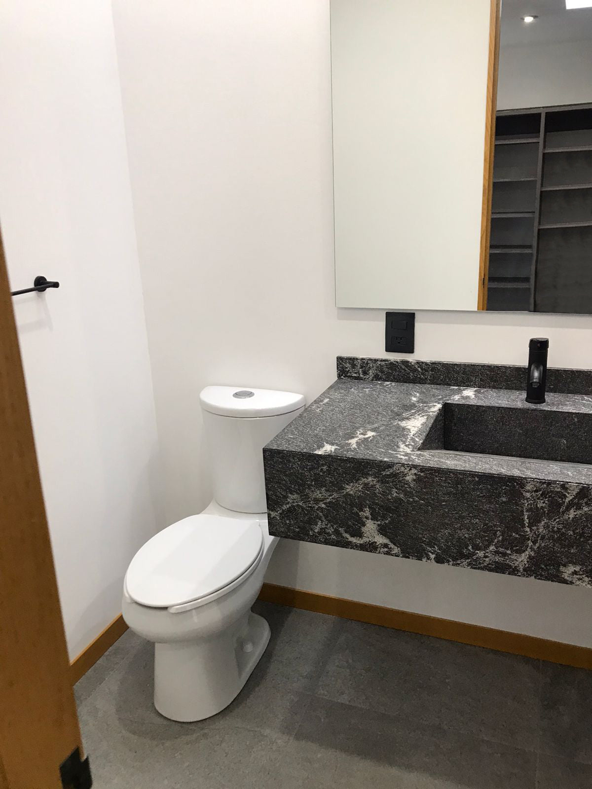 CASA EN VENTA EN EL OLIVAR ALTOZANO, MORELIA