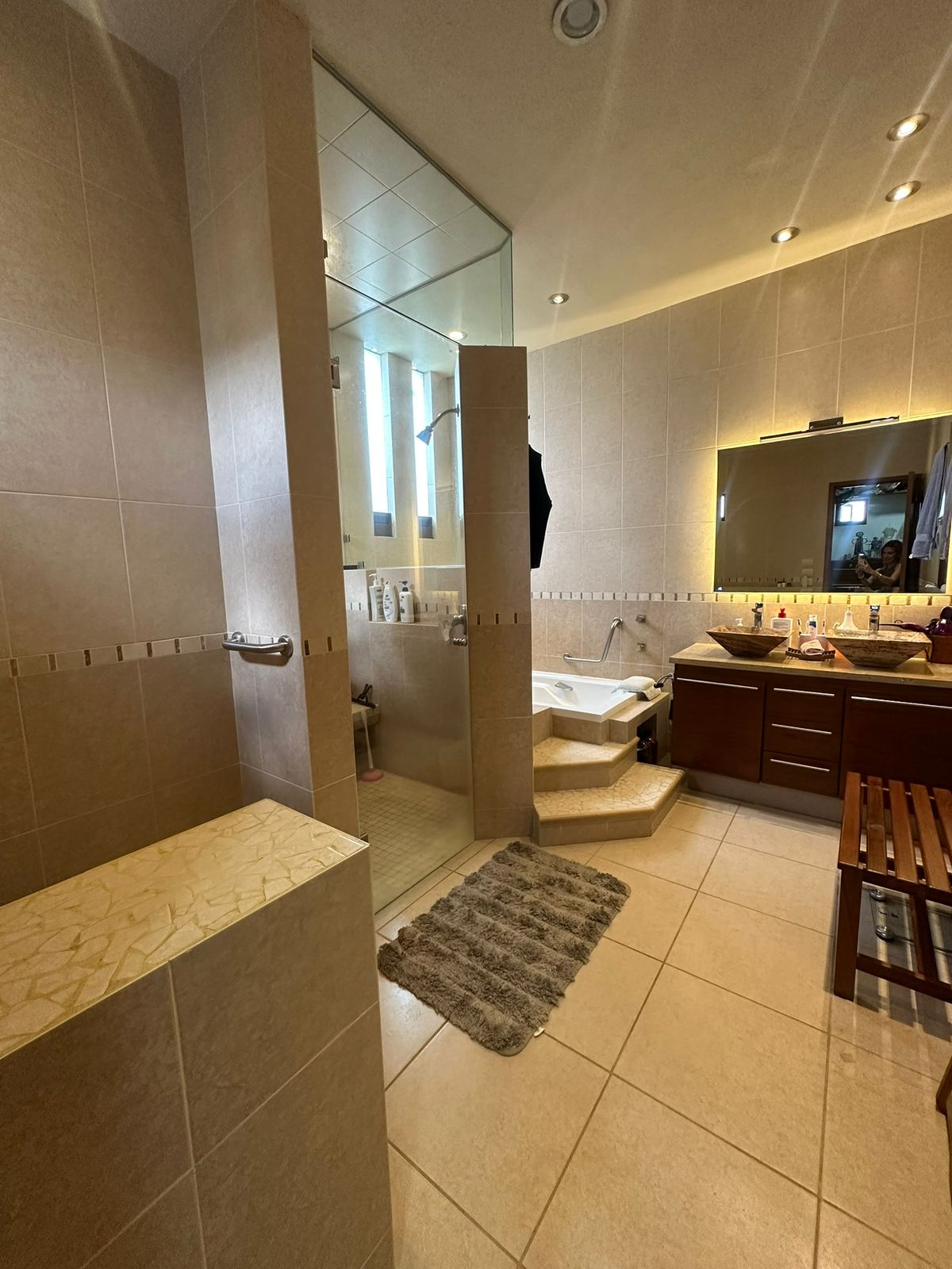CASA RESIDENCIAL EN VENTA EN ALTOZANO, MORELIA