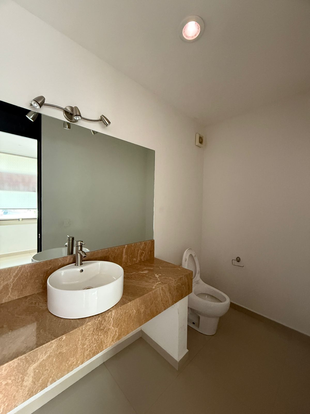 CASA EN RENTA EN VISTAS ALTOZANO, MORELIA