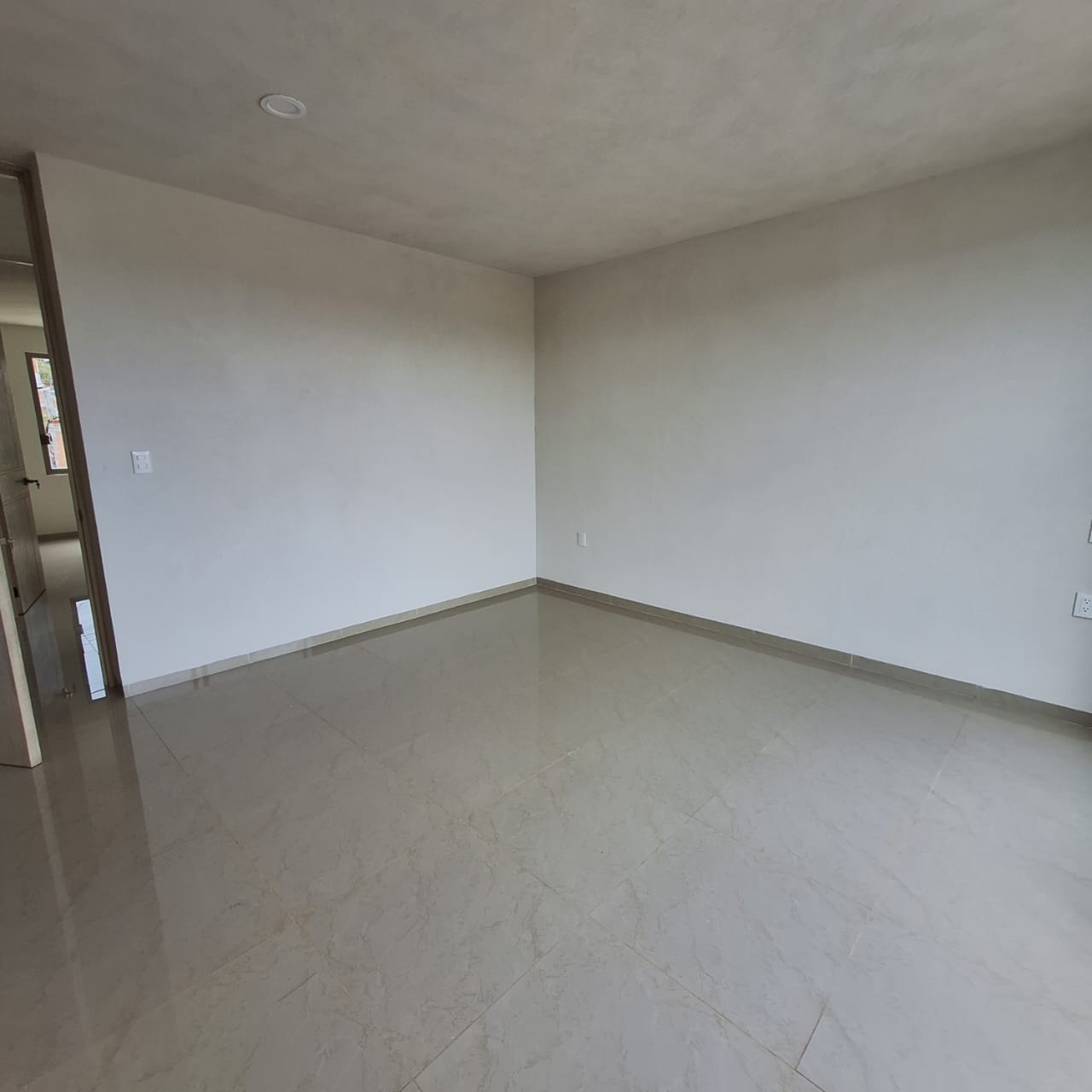 CASA EN VENTA EN VESTA DEL MONTE ALTOZANO, MORELIA