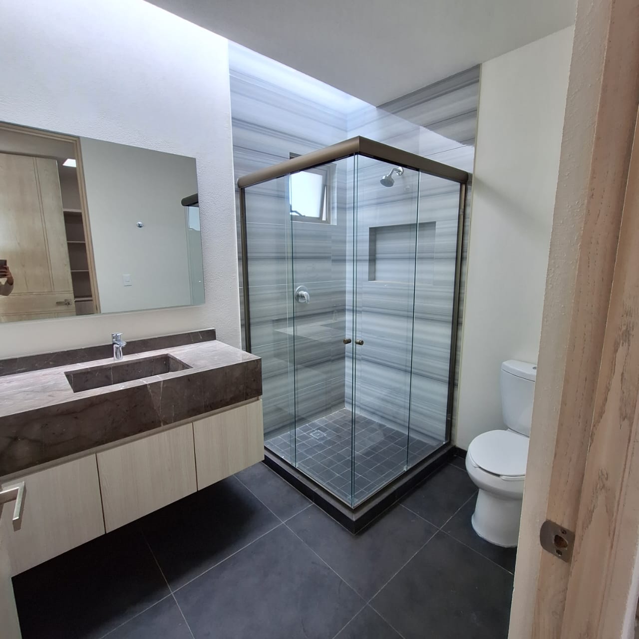 CASA EN VENTA EN VESTA DEL MONTE ALTOZANO, MORELIA
