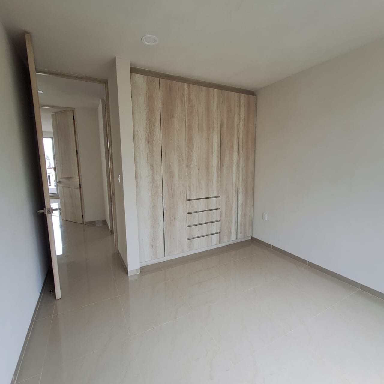 CASA EN VENTA EN VESTA DEL MONTE ALTOZANO, MORELIA