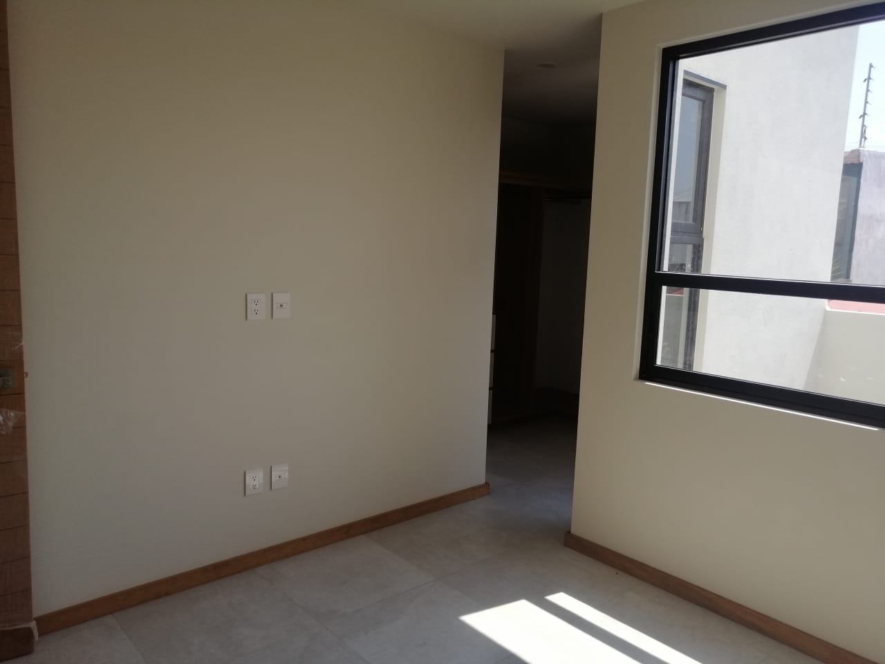 CASA EN RENTA EN LOMAS DE VISTA BELLA, MORELIA