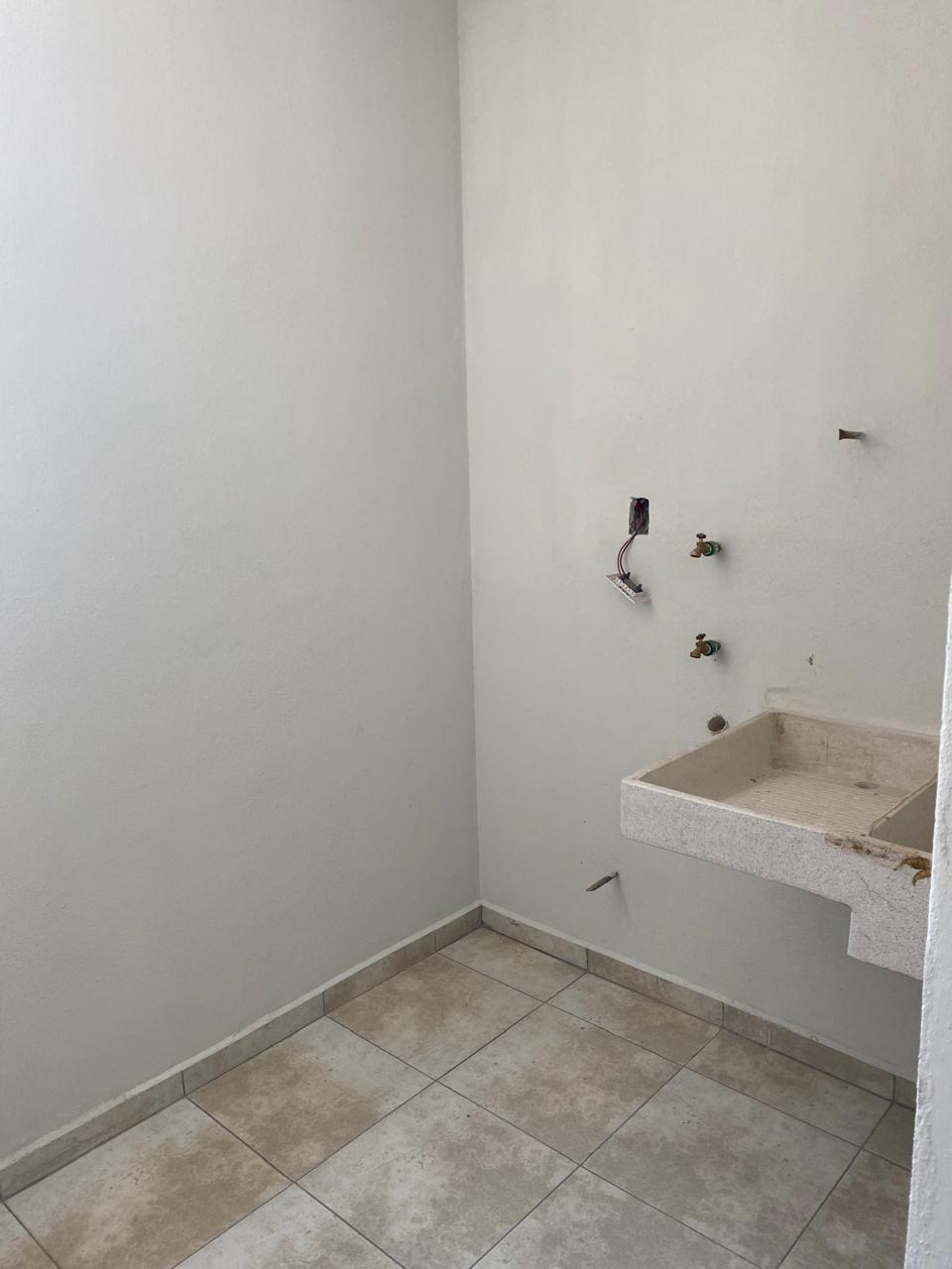 CASA EN VENTA EN PASEO DEL PARQUE TRES MARIAS, MORELIA