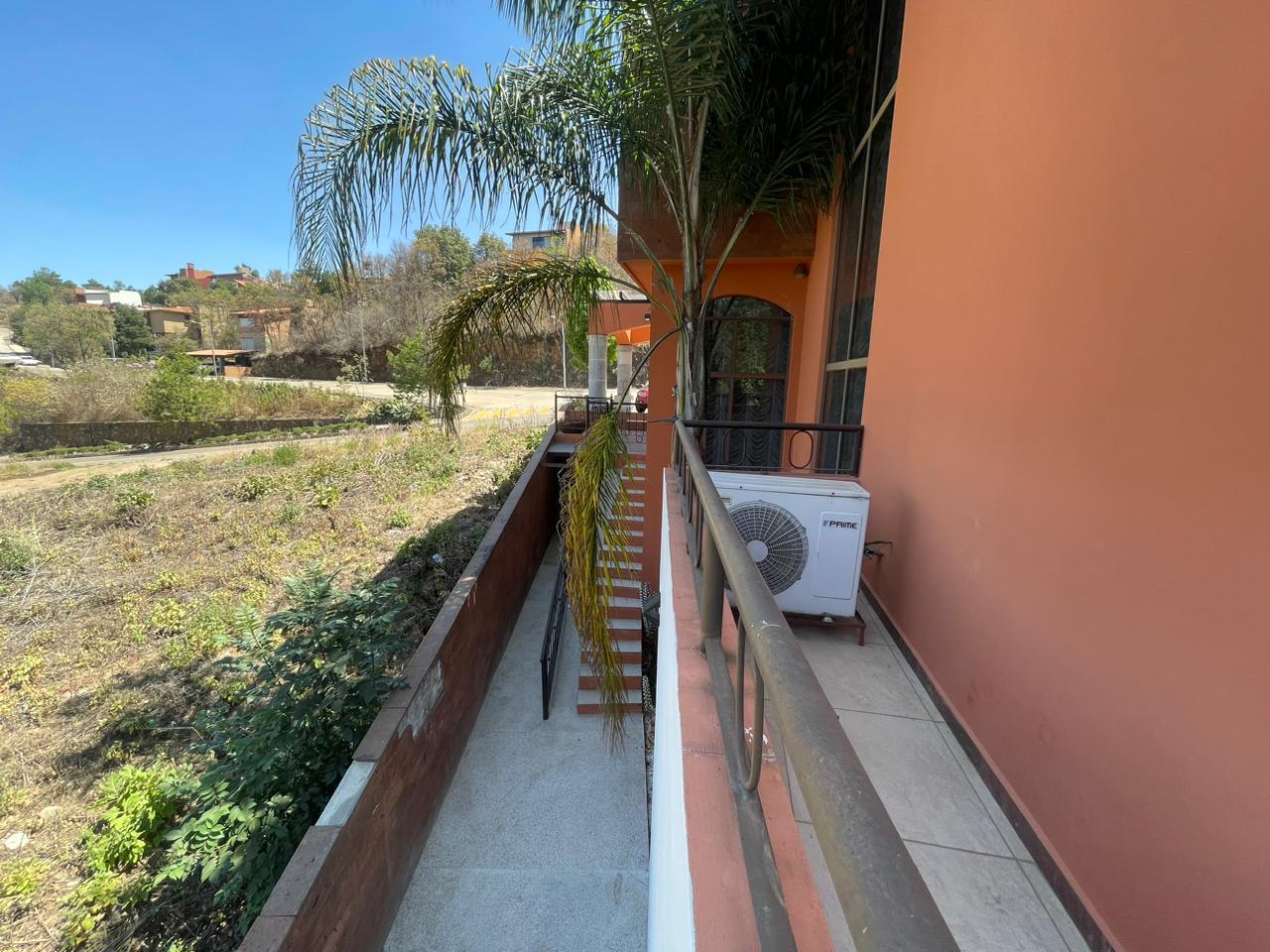 CASA EN VENTA EN CLUB Y DENTRO DEL CAMPO DE GOLF ALTOZANO, MORELIA