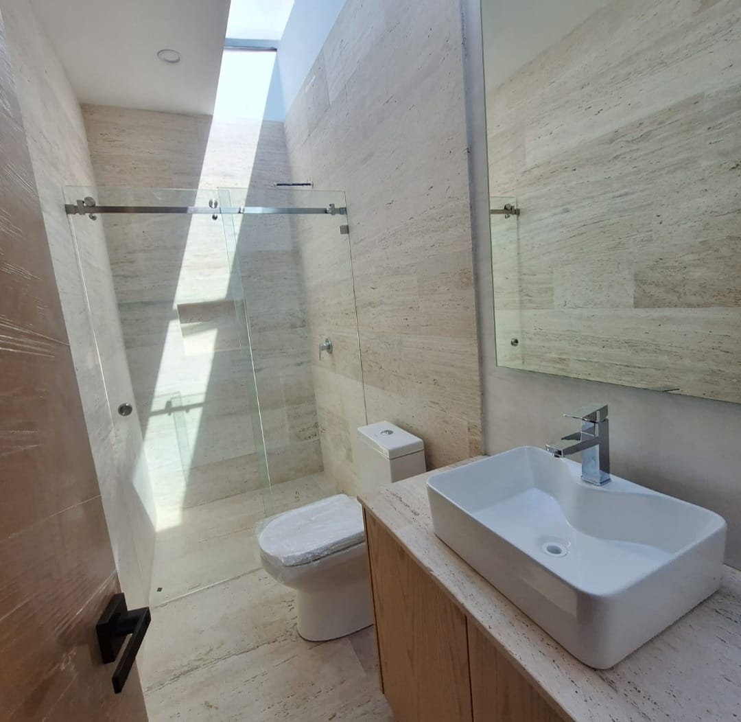 CASA EN VENTA EN FRACC. LA TOSCANA ALTOZANO, MORELIA