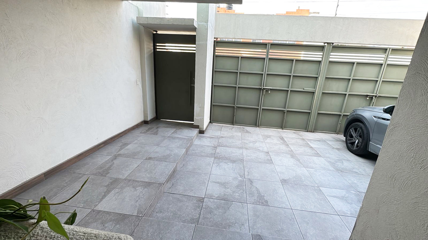 CASA EN VENTA EN BUENA VISTA, MORELIA