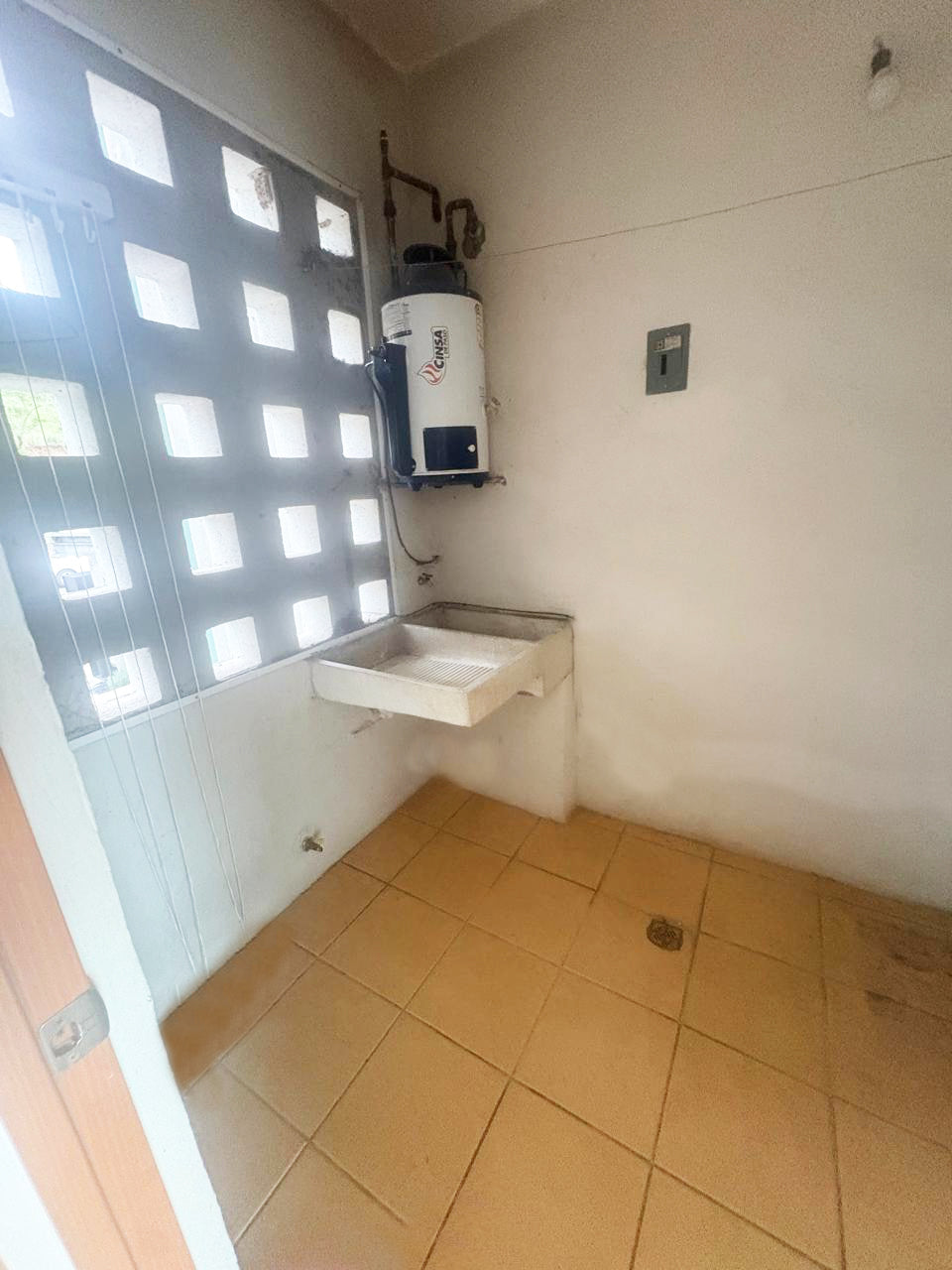 DEPARTAMENTO EN RENTA EN BOSQUES TRES MARIAS, MORELIA