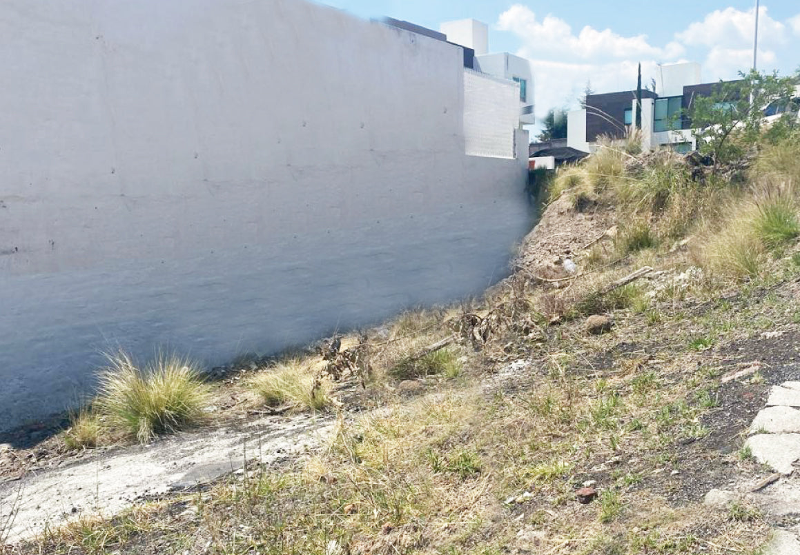 TERRENO EN VENTA EN PASEO DEL PARQUE TRES MARIAS, MORELIA