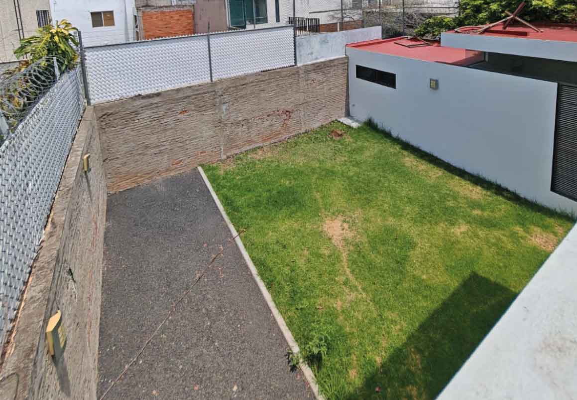 CASA EN VENTA EN CHAPULTEPEC, MORELIA